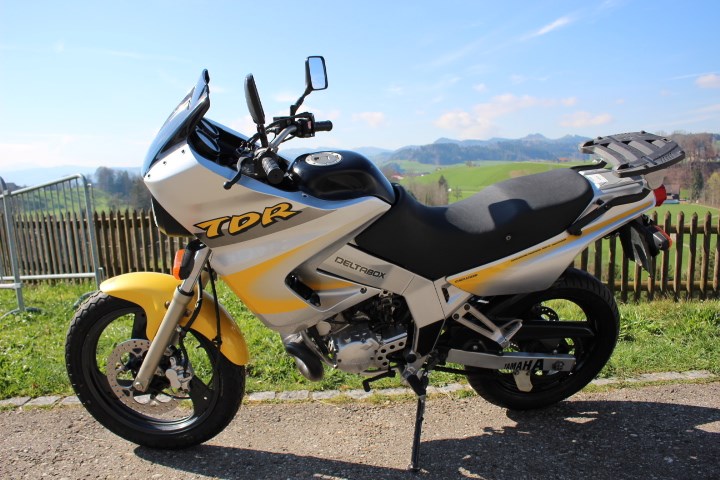 YAMAHA TDR 125-image-1