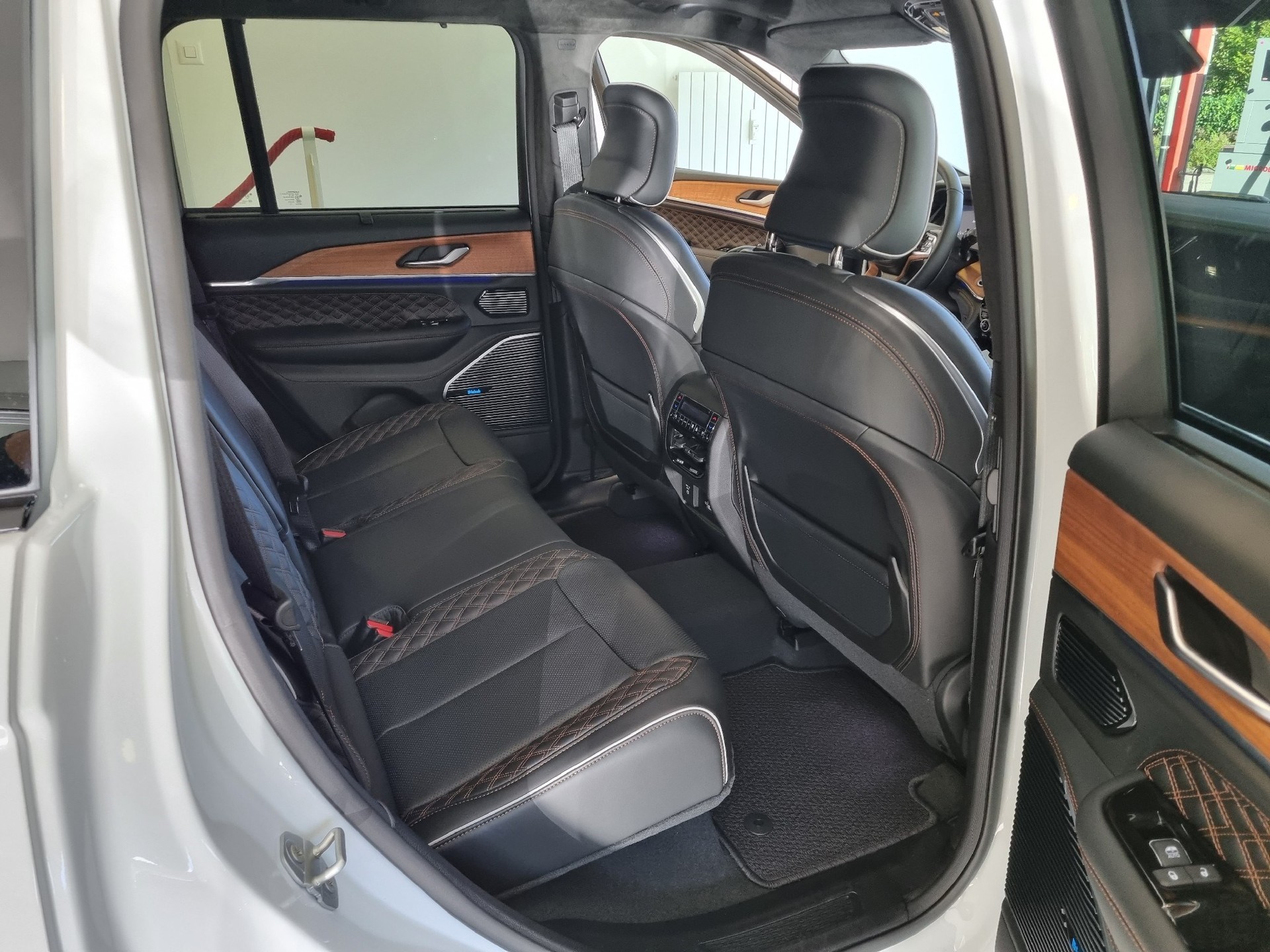 JEEP Grand Cherokee 2.0 Plug-in-Hybrid Summit Reserve 4xe-image-9