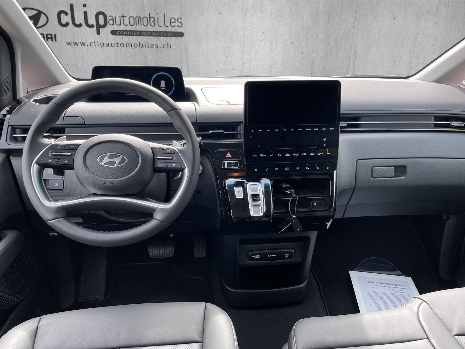 HYUNDAI Staria Wagon 1.6 GDi HEV Vertex-image-9
