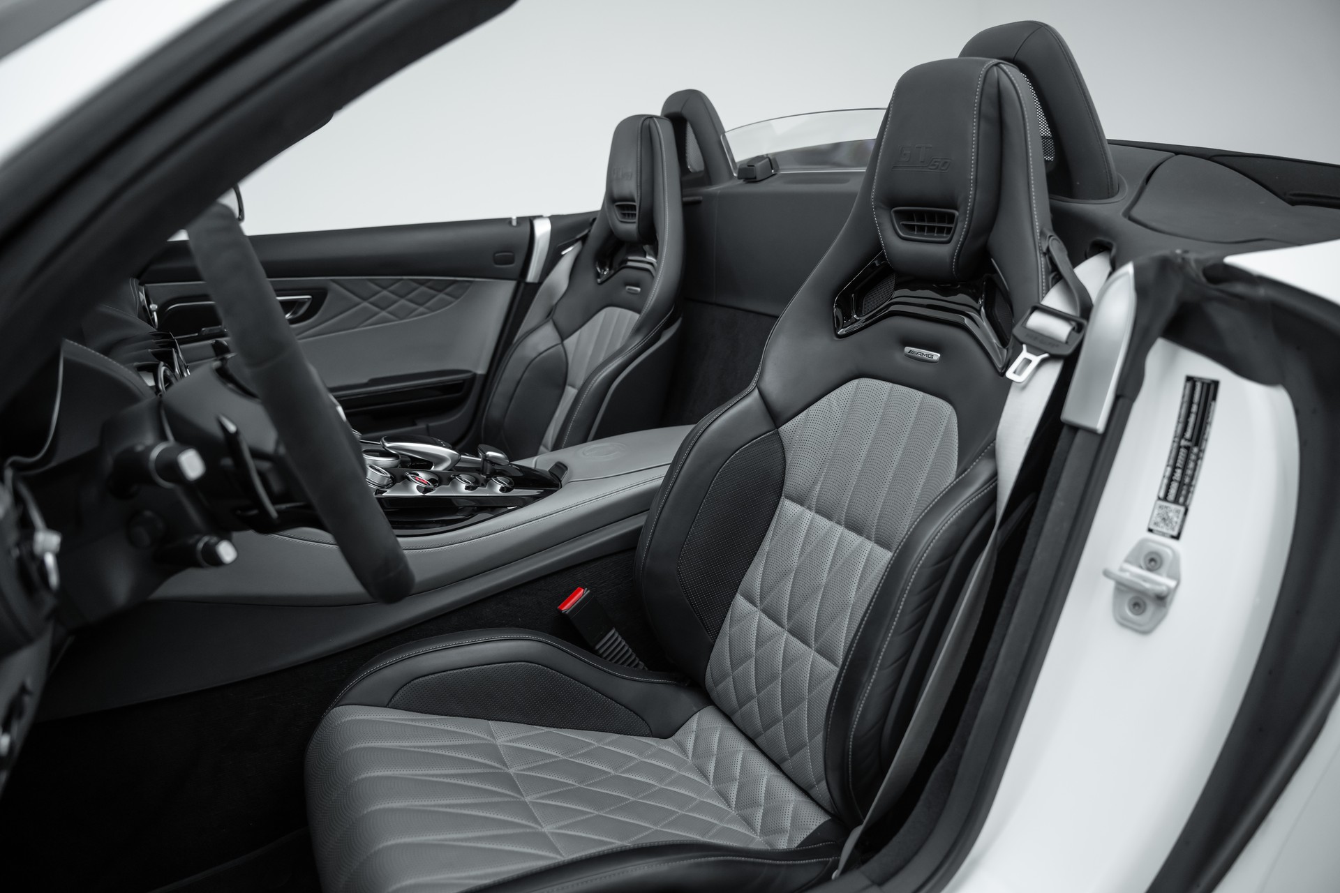 MERCEDES-BENZ AMG GT C Roadster Edition 50 Speedshift DCT-image-11