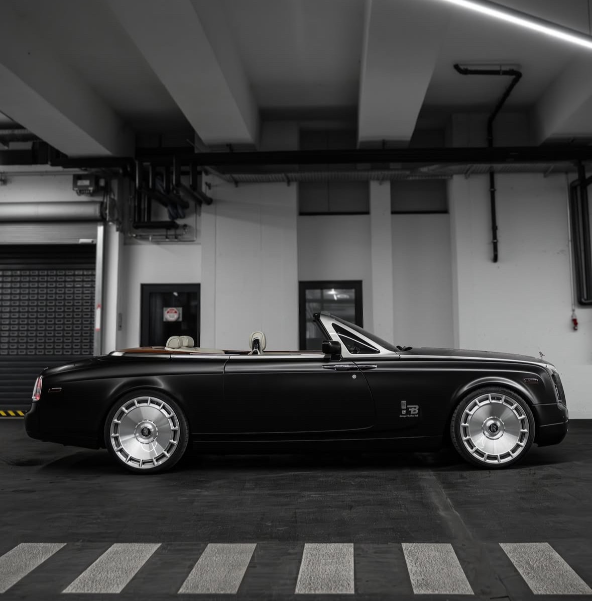 ROLLS-ROYCE Phantom 6.7 V12 Drophead-image-5