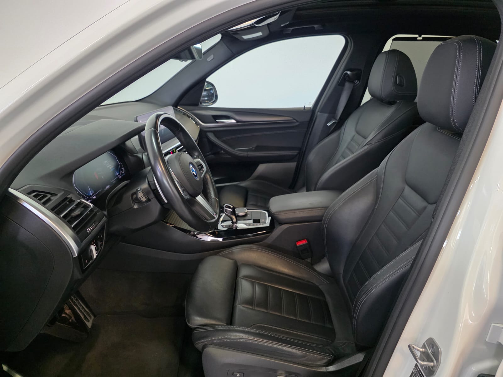 BMW X3 xDrive 30e M Sport-image-22