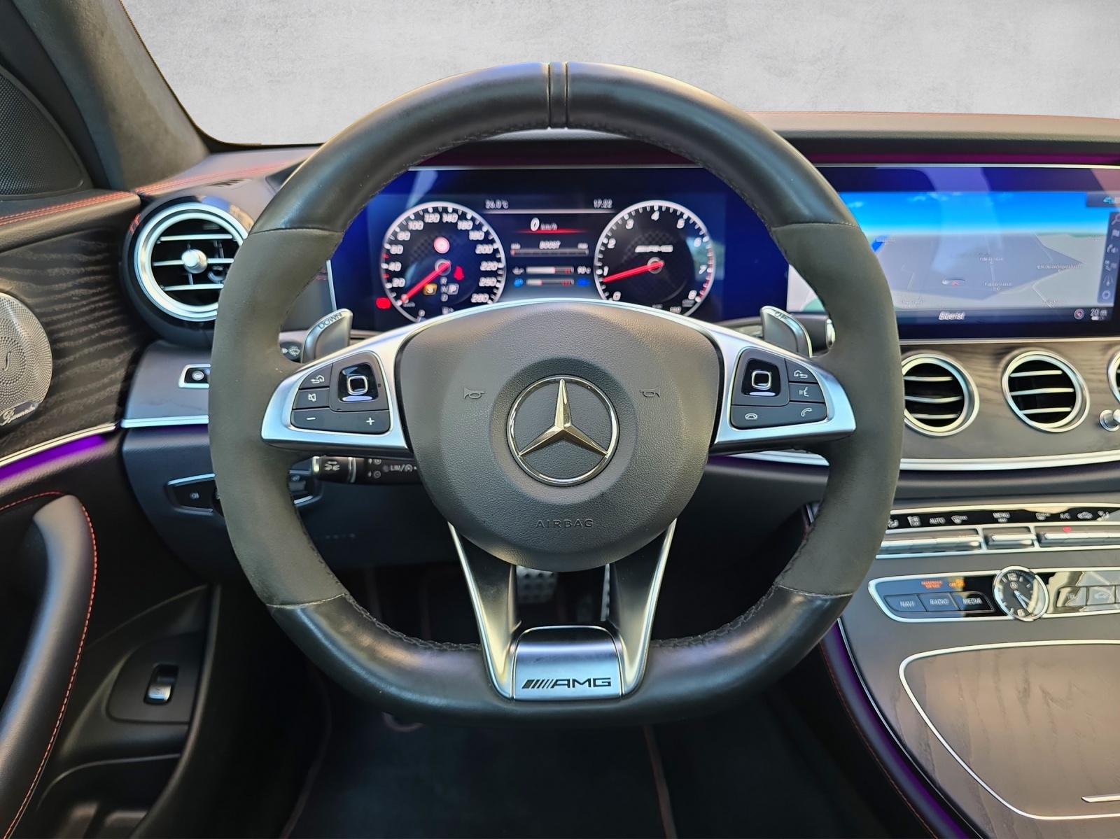 MERCEDES-BENZ E 43 AMG 4 Matic 9G-Tronic-image-5