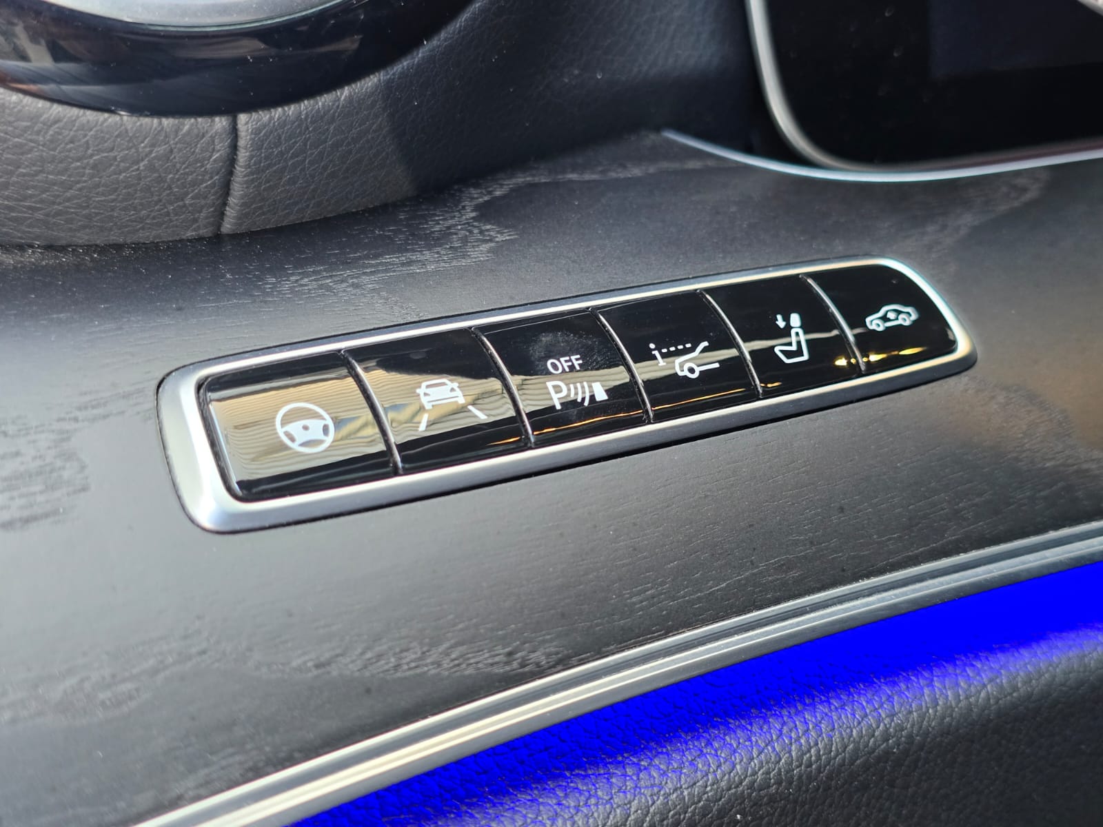 MERCEDES-BENZ E 43 AMG 4 Matic 9G-Tronic-image-11