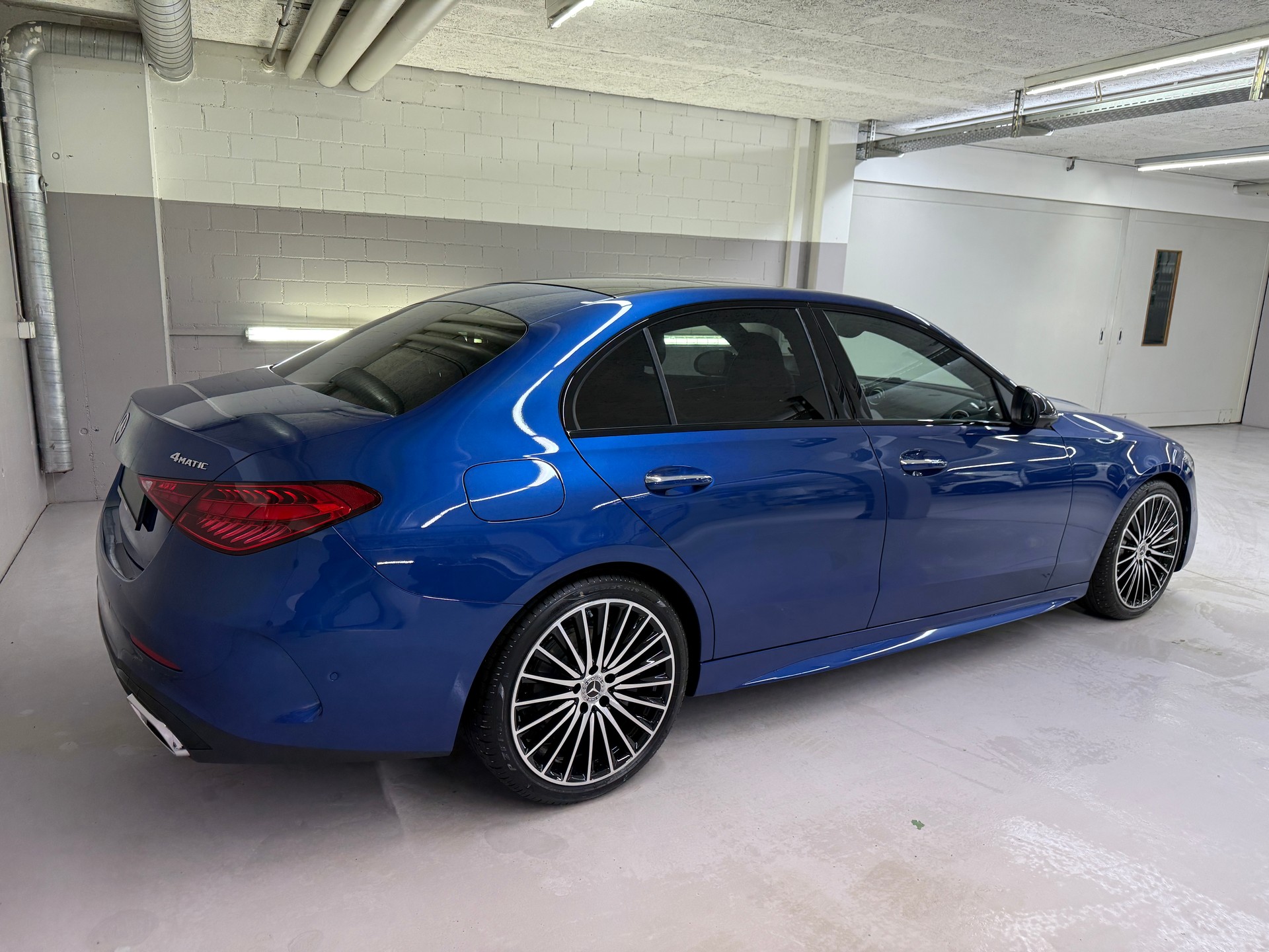 MERCEDES-BENZ C 220 d 4MATIC Limousine Swiss Star-showroom-element-3