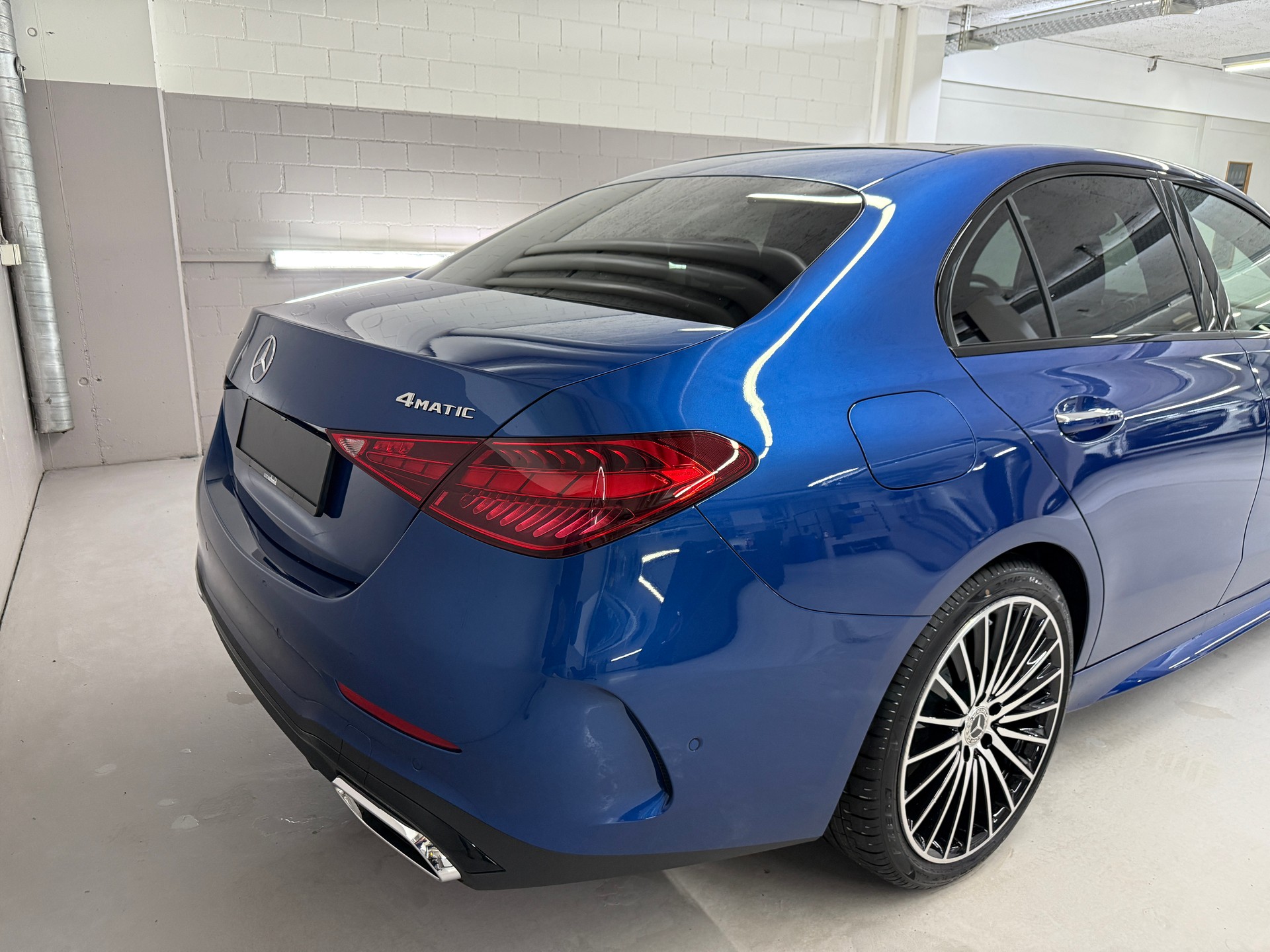 MERCEDES-BENZ C 220 d 4MATIC Limousine Swiss Star-image-5
