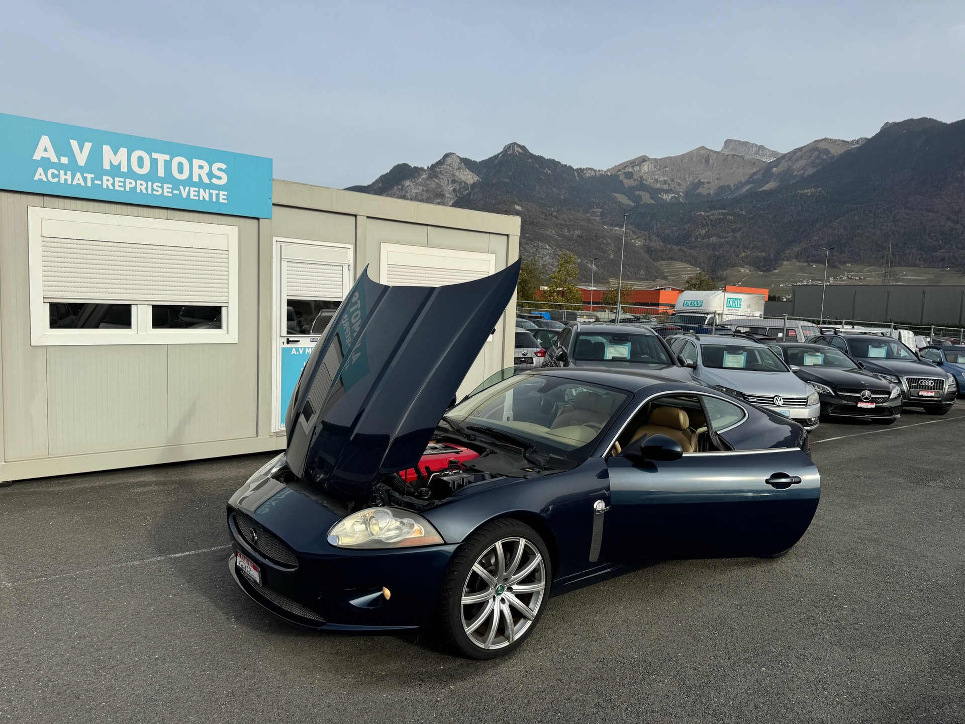 JAGUAR XK 4.2 V8 Automatic-image-15
