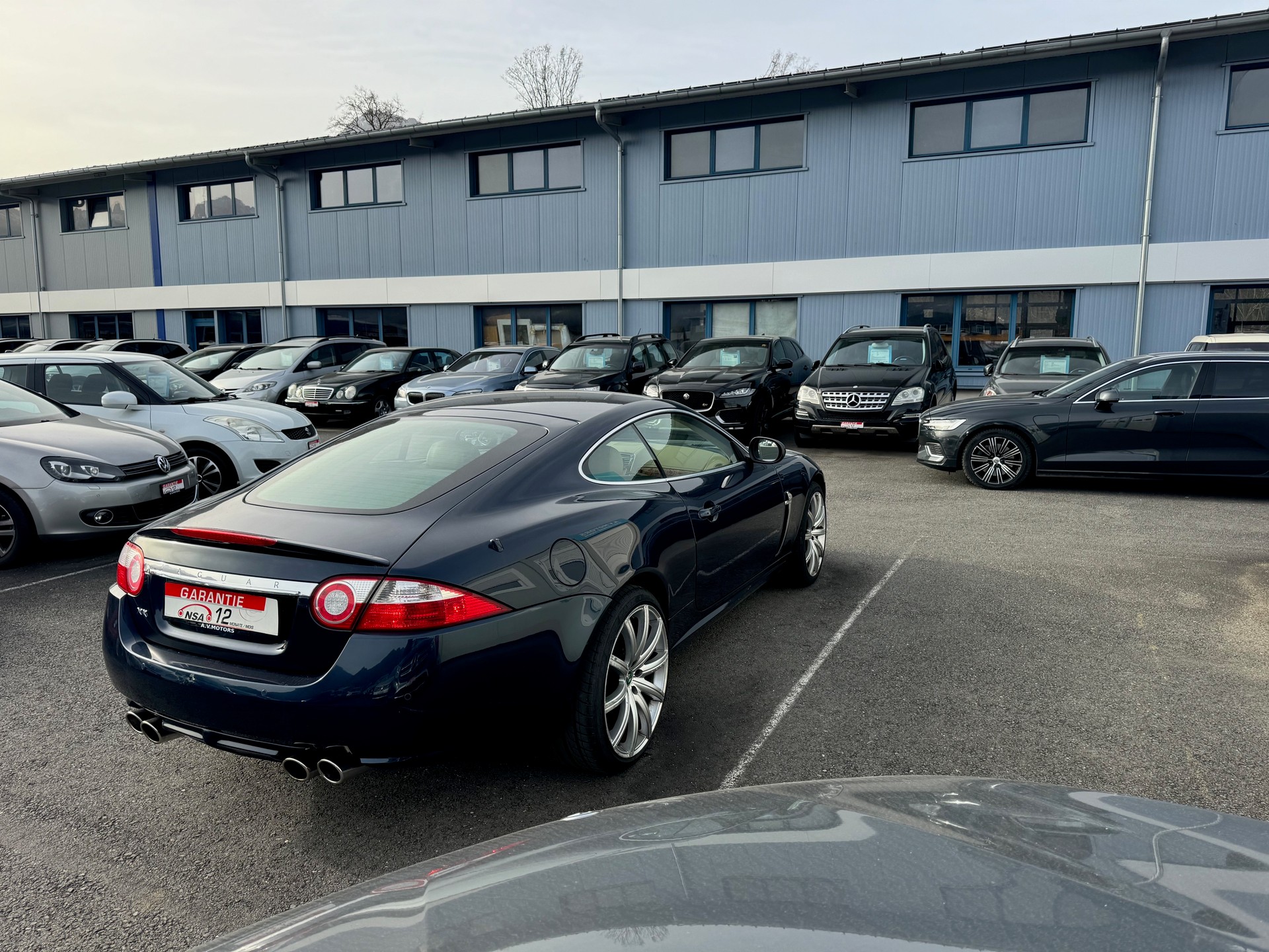 JAGUAR XK 4.2 V8 Automatic-image-4