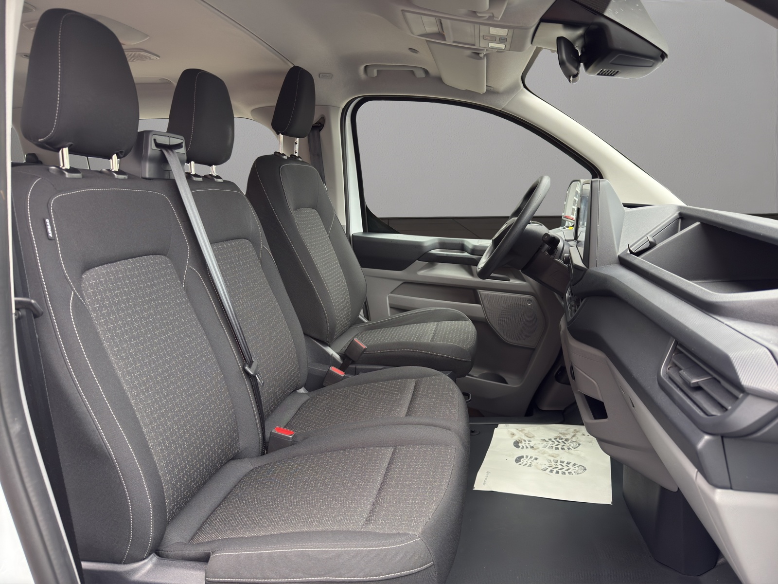 FORD Transit Custom Combi 320 L2H1 Trend Automat-image-16