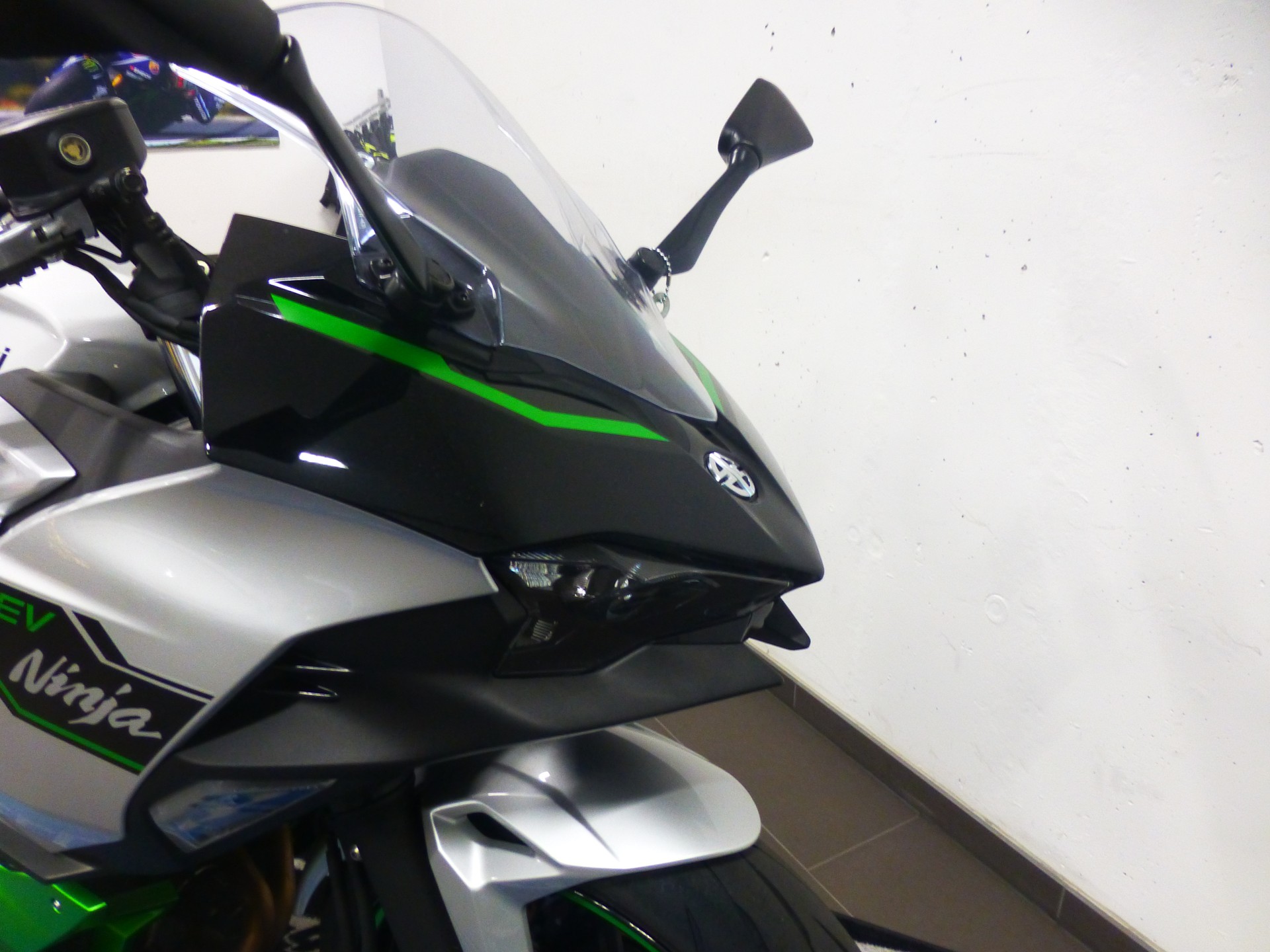 KAWASAKI Ninja 7 Hybrid-image-15