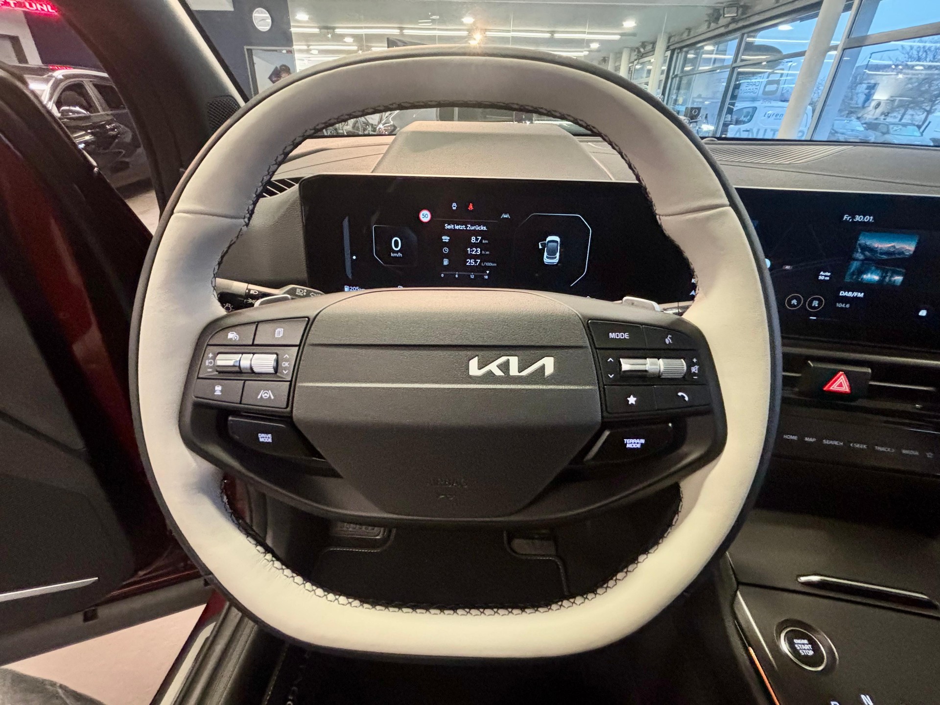 KIA Sportage 1.6 T-GDi Hybrid GT-Line-image-14