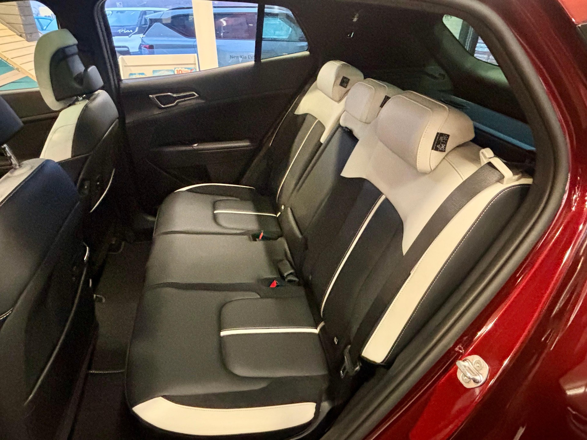 KIA Sportage 1.6 T-GDi Hybrid GT-Line-image-7