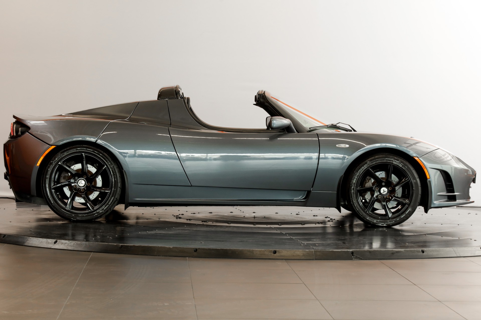 TESLA Roadster Sport-image-5