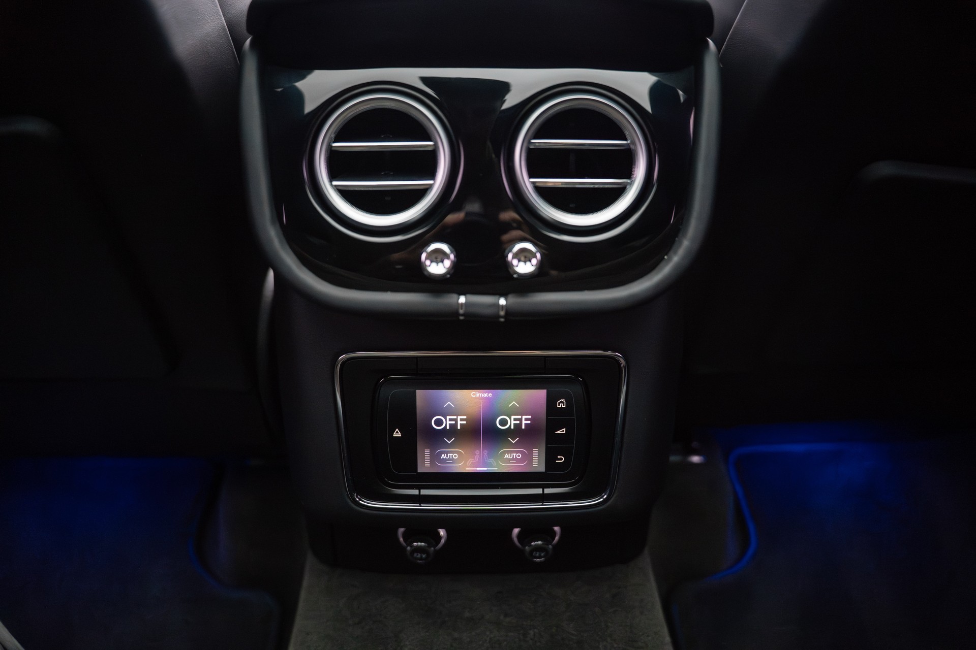 BENTLEY Bentayga V8 Diesel-image-15