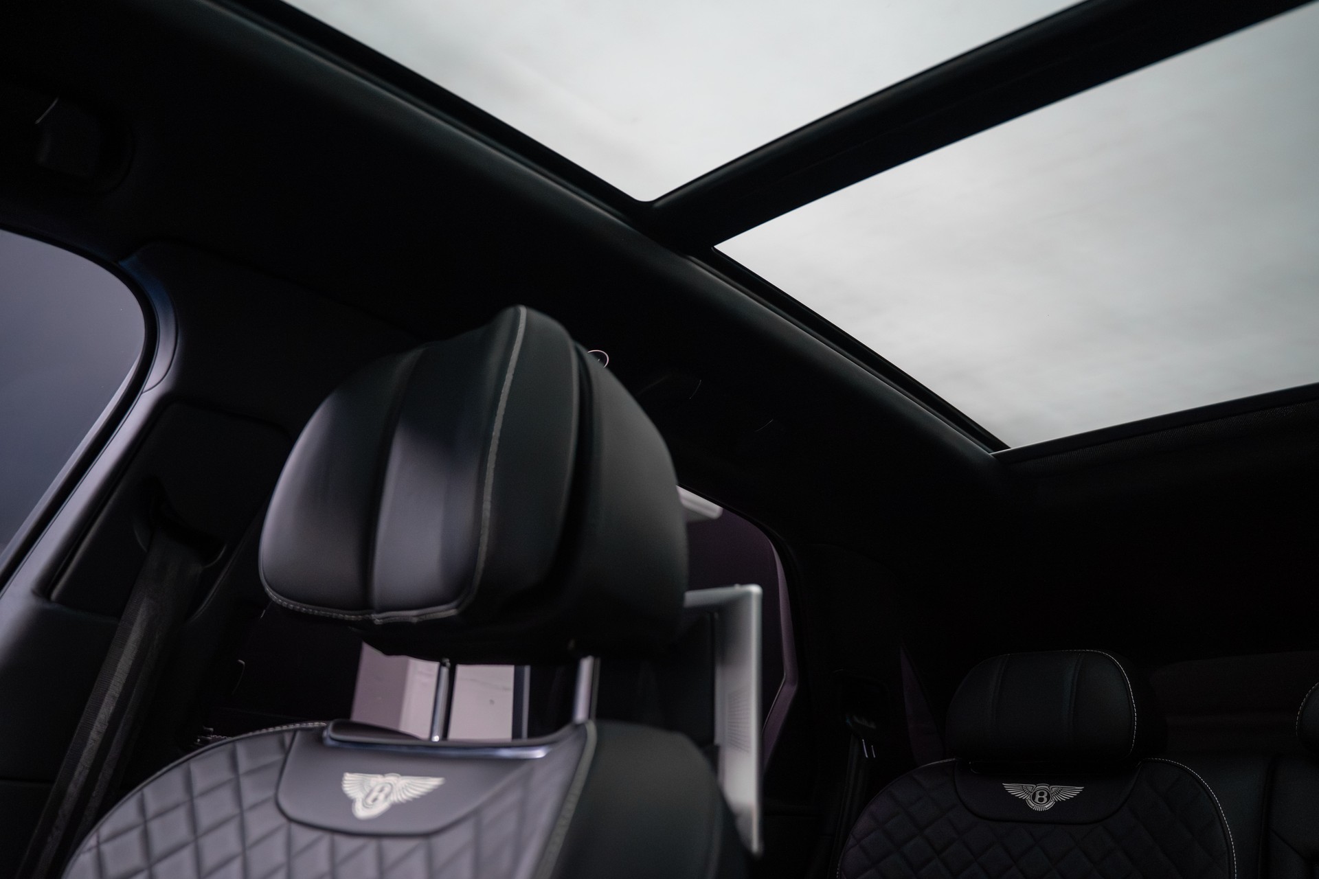 BENTLEY Bentayga V8 Diesel-image-10