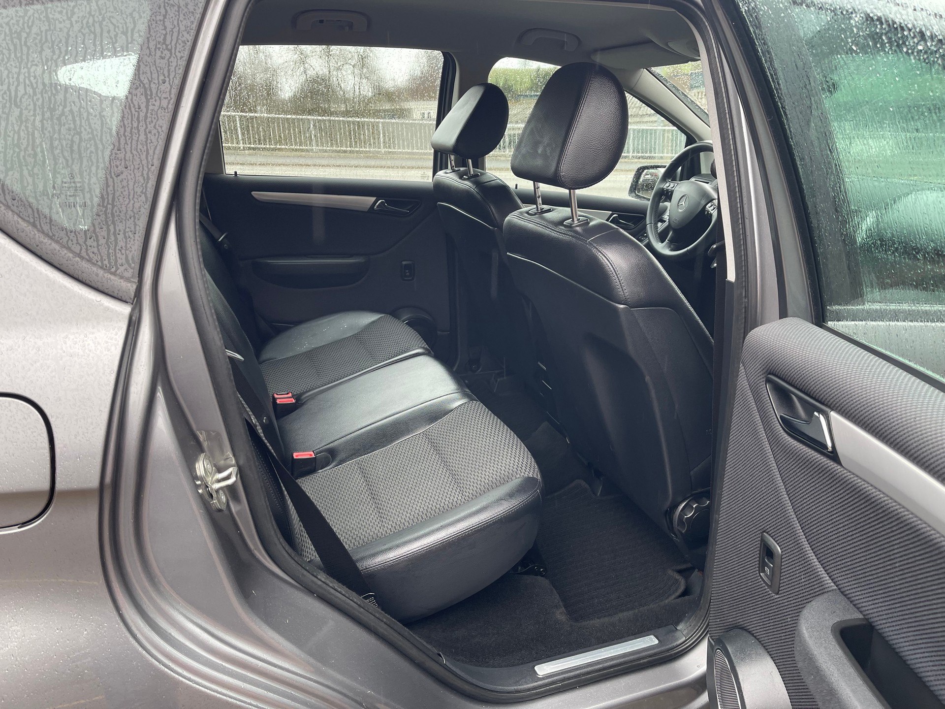 MERCEDES-BENZ A 180 (170) BlueEfficiency Elégance-image-11