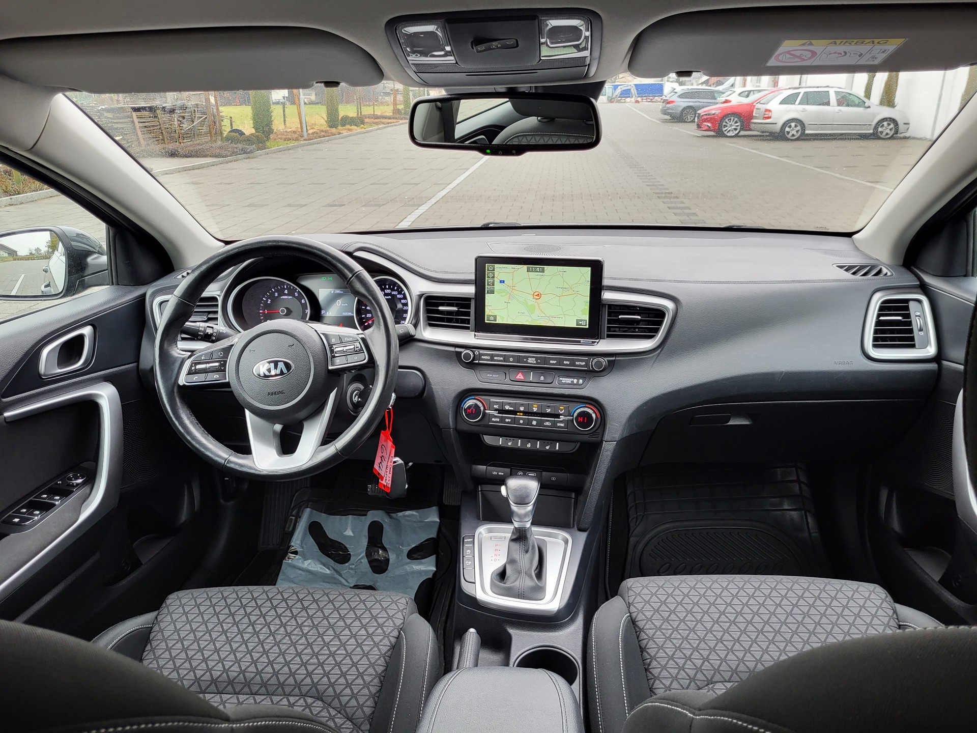 KIA Ceed 1.4 T-GDi Trend DCT-image-5