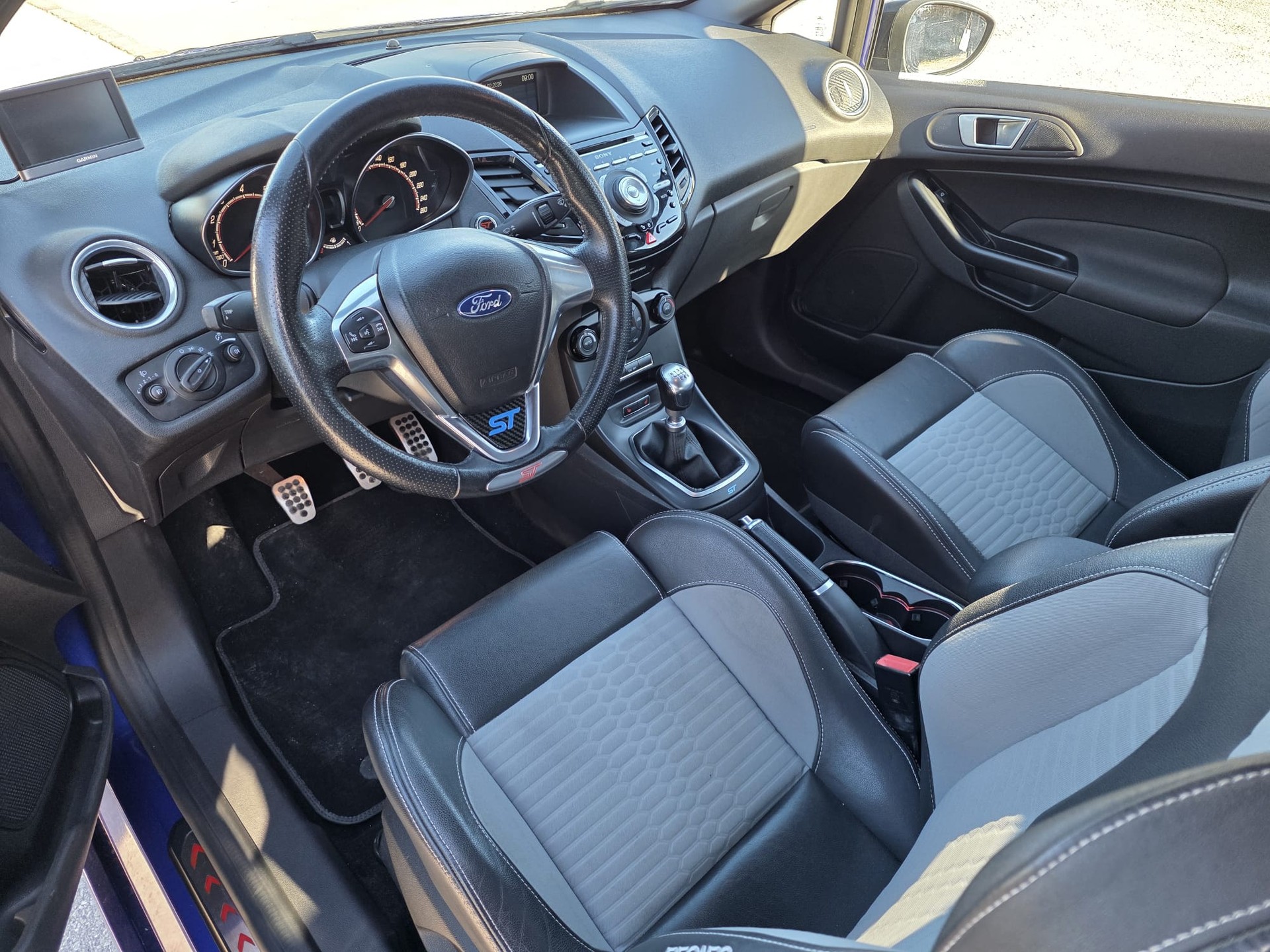 FORD Fiesta 1.6 SCTi ST-2-image-5