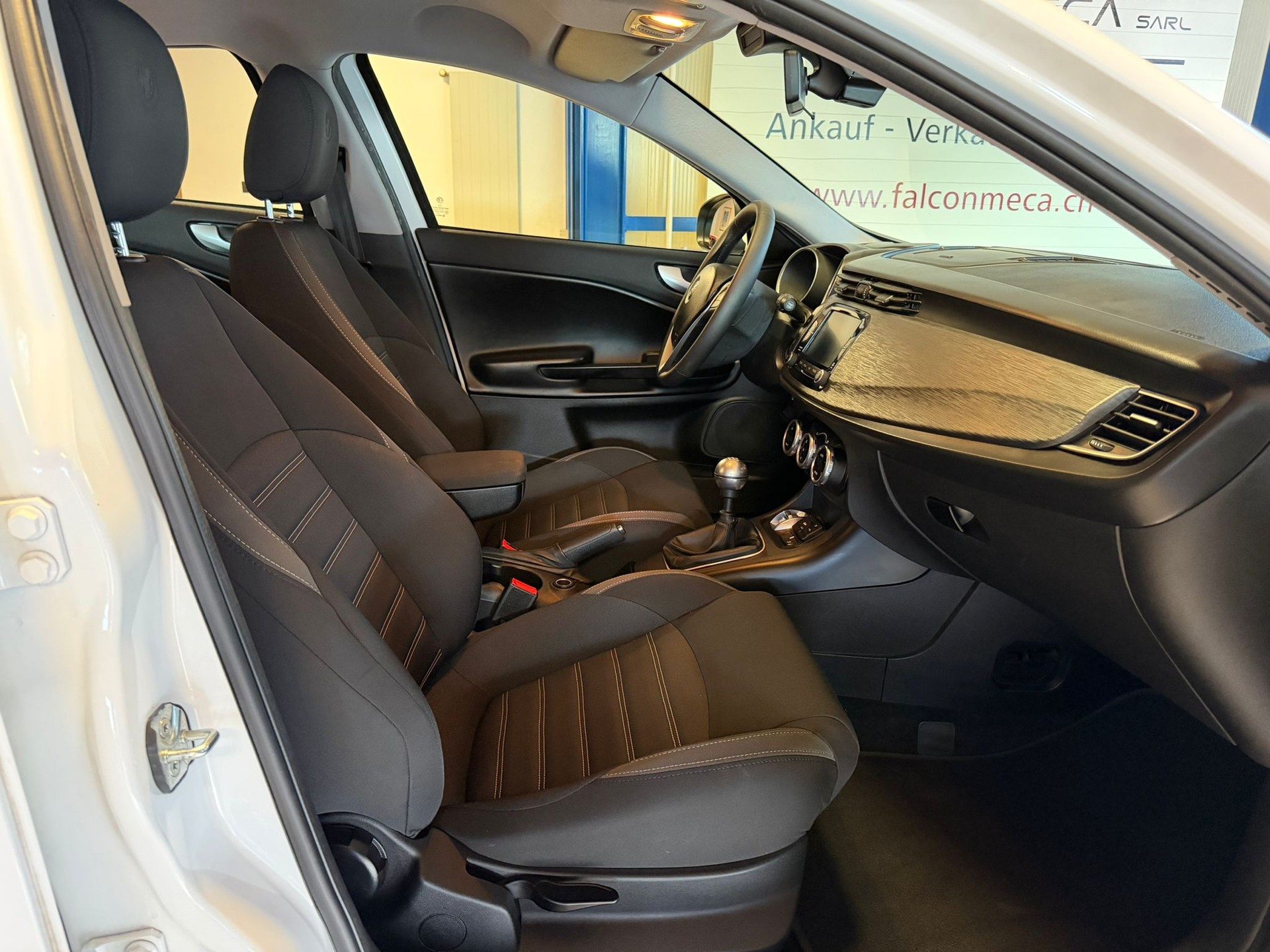 ALFA ROMEO 1.6 JTDM 120 CH SUPER TCT-image-17