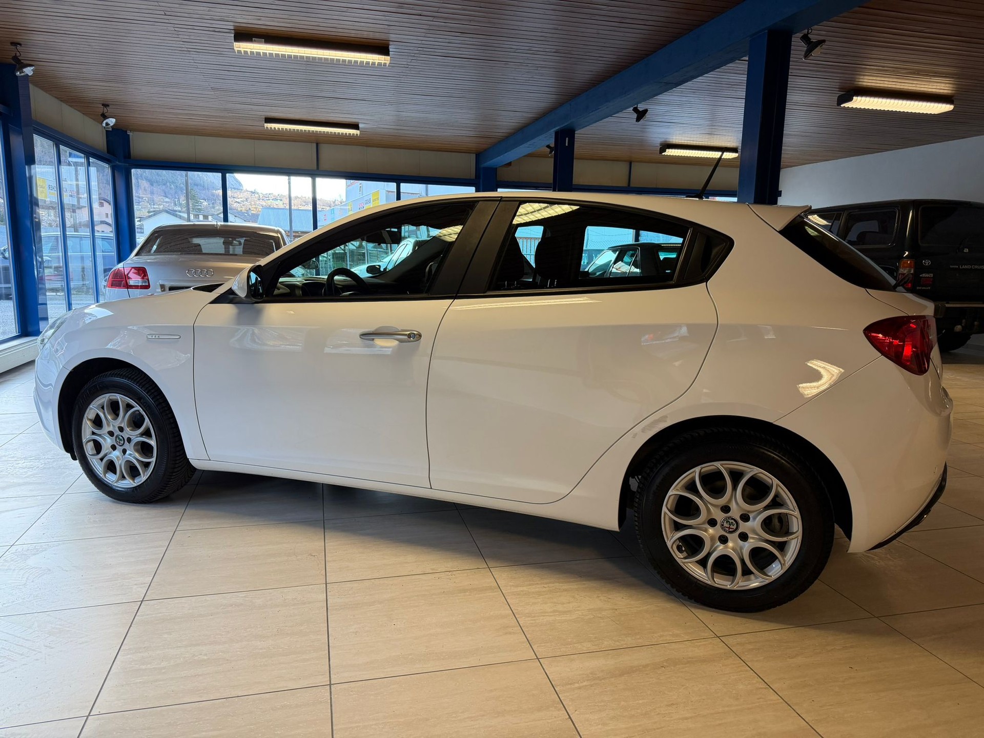 ALFA ROMEO 1.6 JTDM 120 CH SUPER TCT-image-9