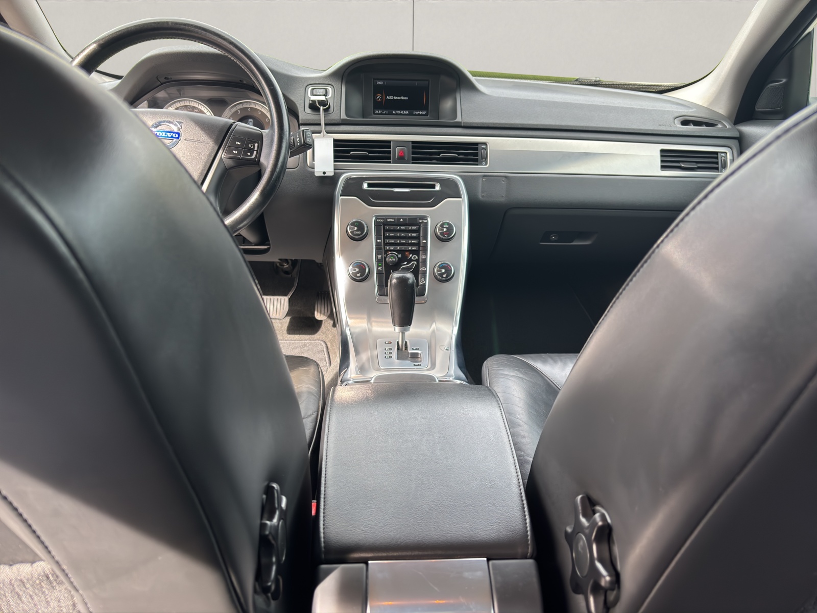 VOLVO XC70 3.0 T6 Kinetic AWD-showroom-element-3