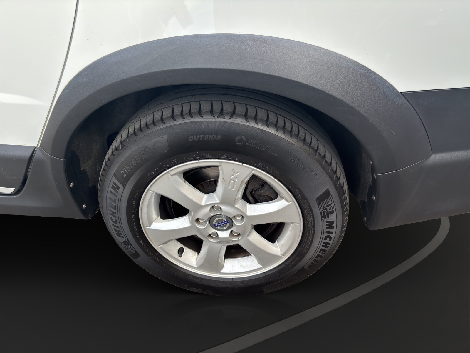 VOLVO XC70 3.0 T6 Kinetic AWD-showroom-element-2