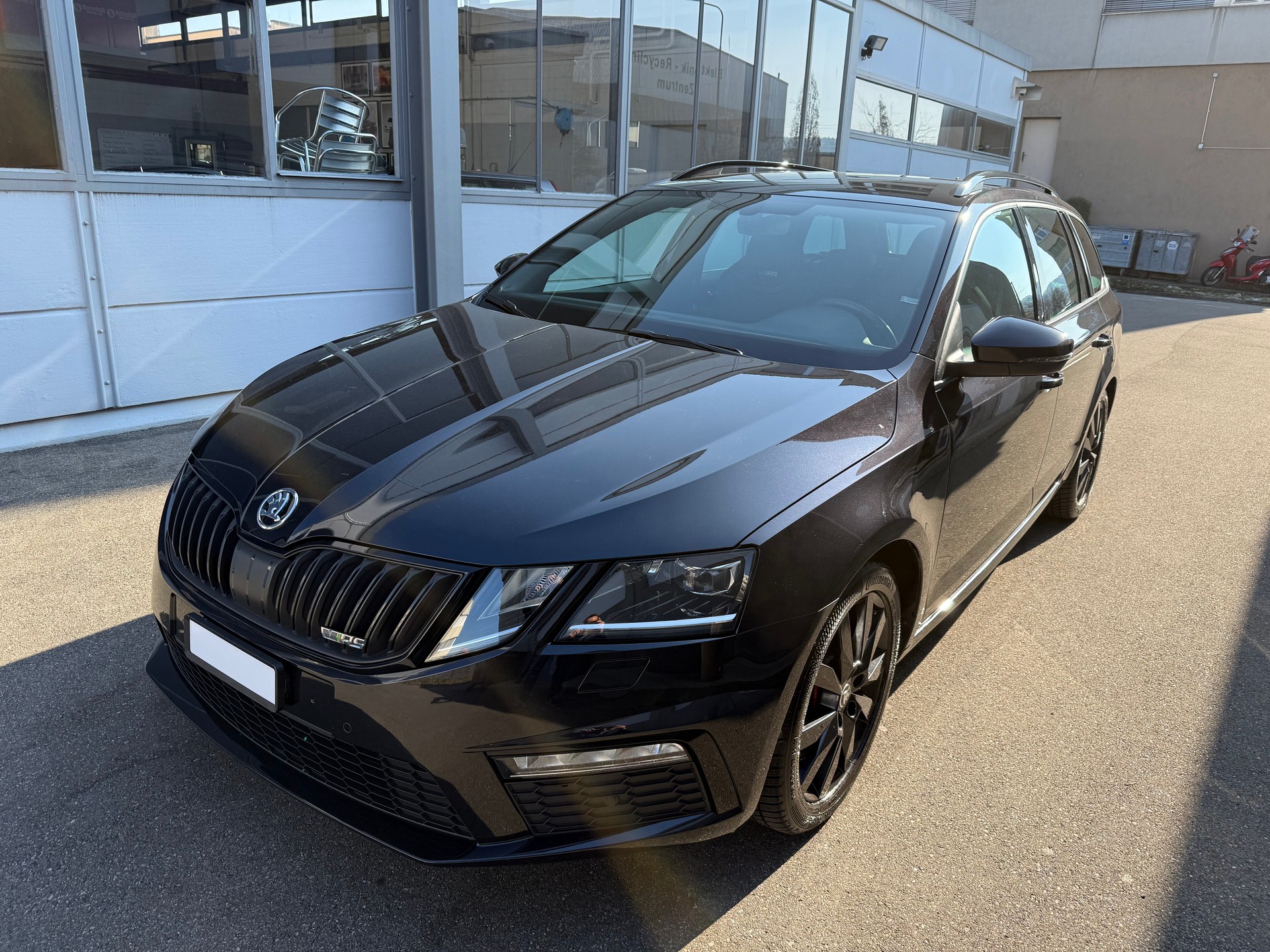 SKODA Octavia Combi 2.0 TSI RS DSG *CH Fahrzeug Frisch Ab MFK *Automat *Rückfahrkamera *Alcantara *Sitzheizung *Tempomat *AHK