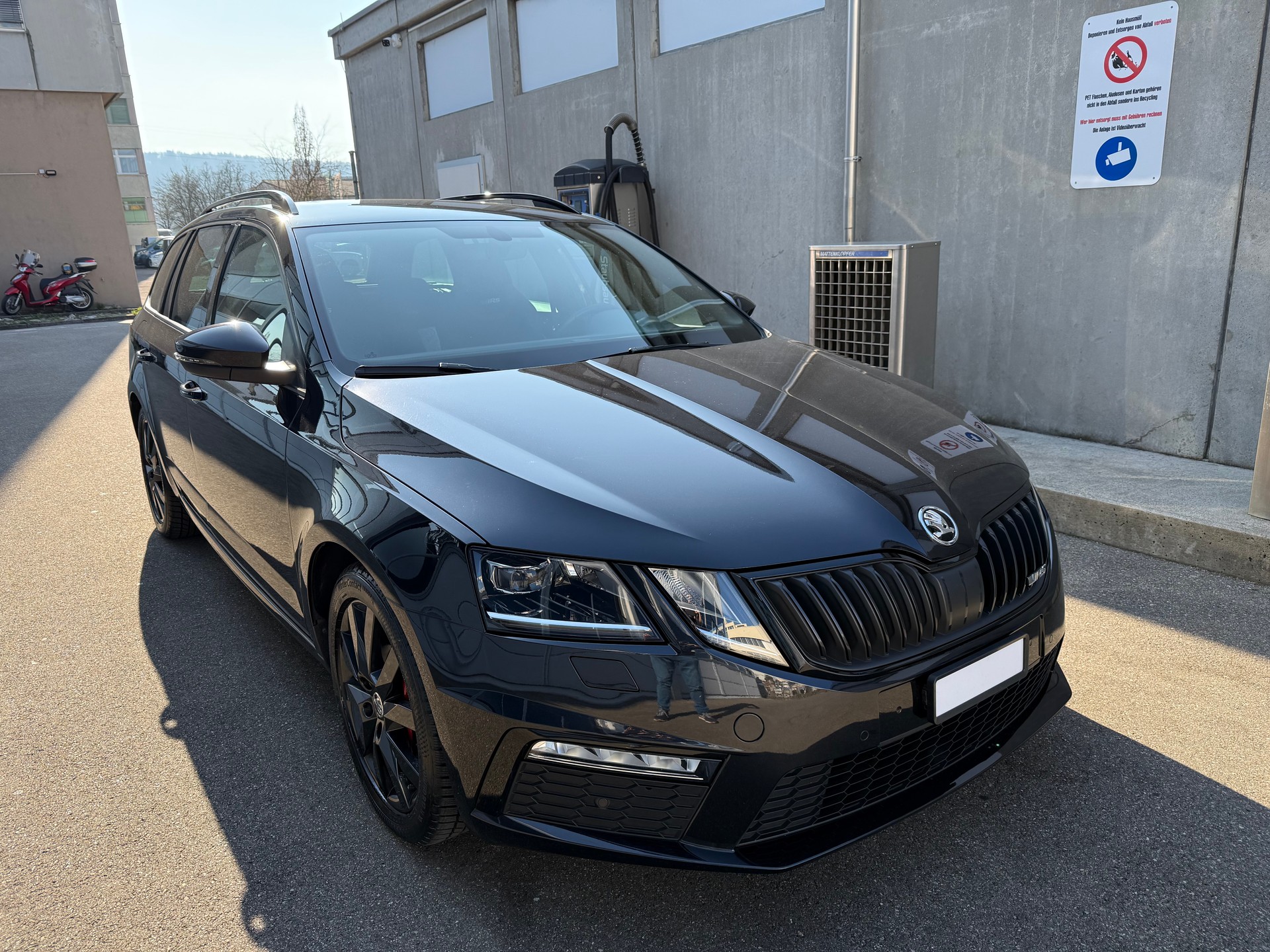 SKODA Octavia Combi 2.0 TSI RS DSG *CH Fahrzeug Frisch Ab MFK *Automat *Rückfahrkamera *Alcantara *Sitzheizung *Tempomat *AHK-image-1