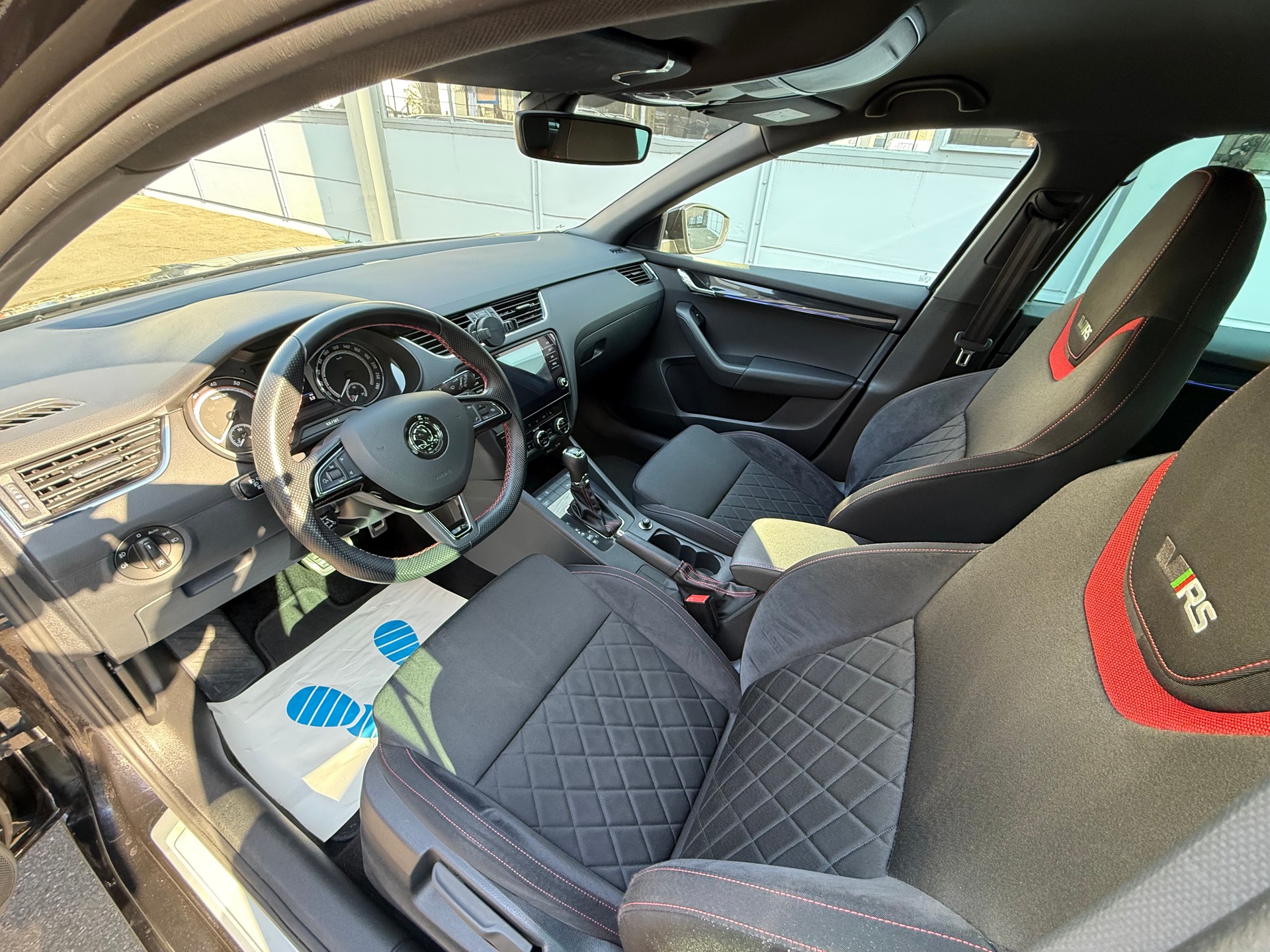 SKODA Octavia Combi 2.0 TSI RS DSG *CH Fahrzeug Frisch Ab MFK *Automat *Rückfahrkamera *Alcantara *Sitzheizung *Tempomat *AHK-image-8