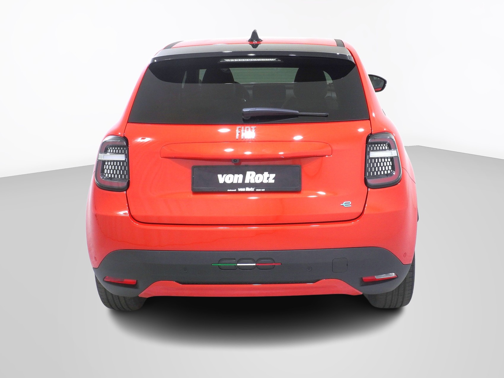 FIAT 600e La Prima-showroom-element-2