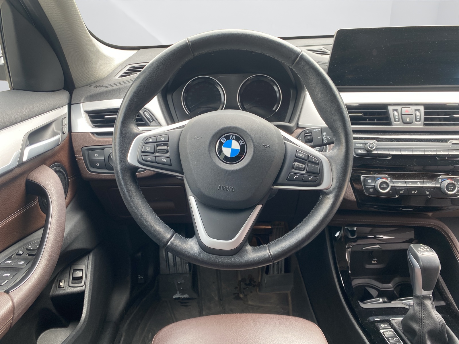 BMW X1 25e xDrive-image-16