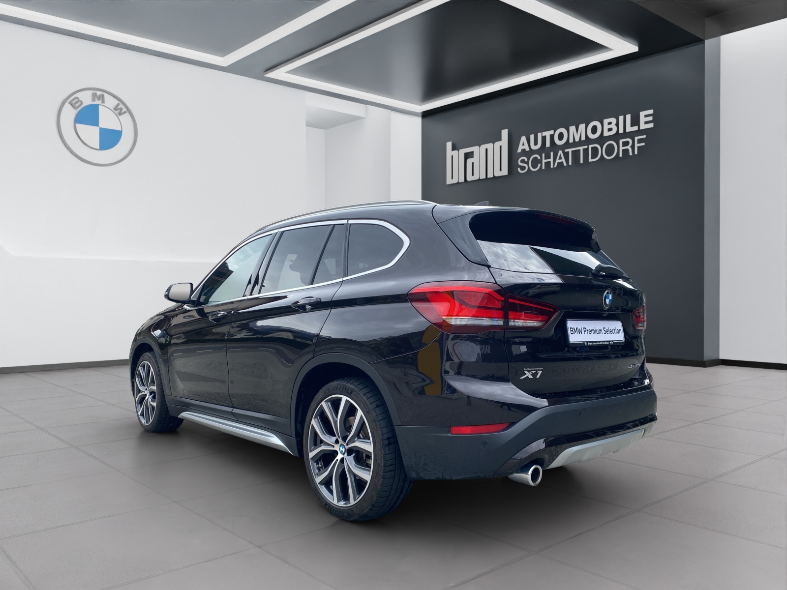 BMW X1 25e xDrive-showroom-element-2