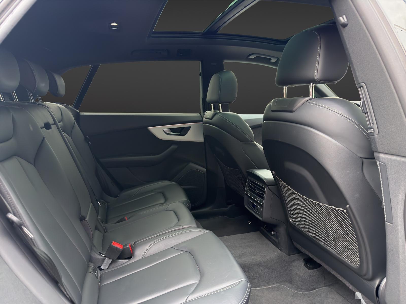 AUDI Q8 55 TFSI e quattro PHEV tiptronic-image-12