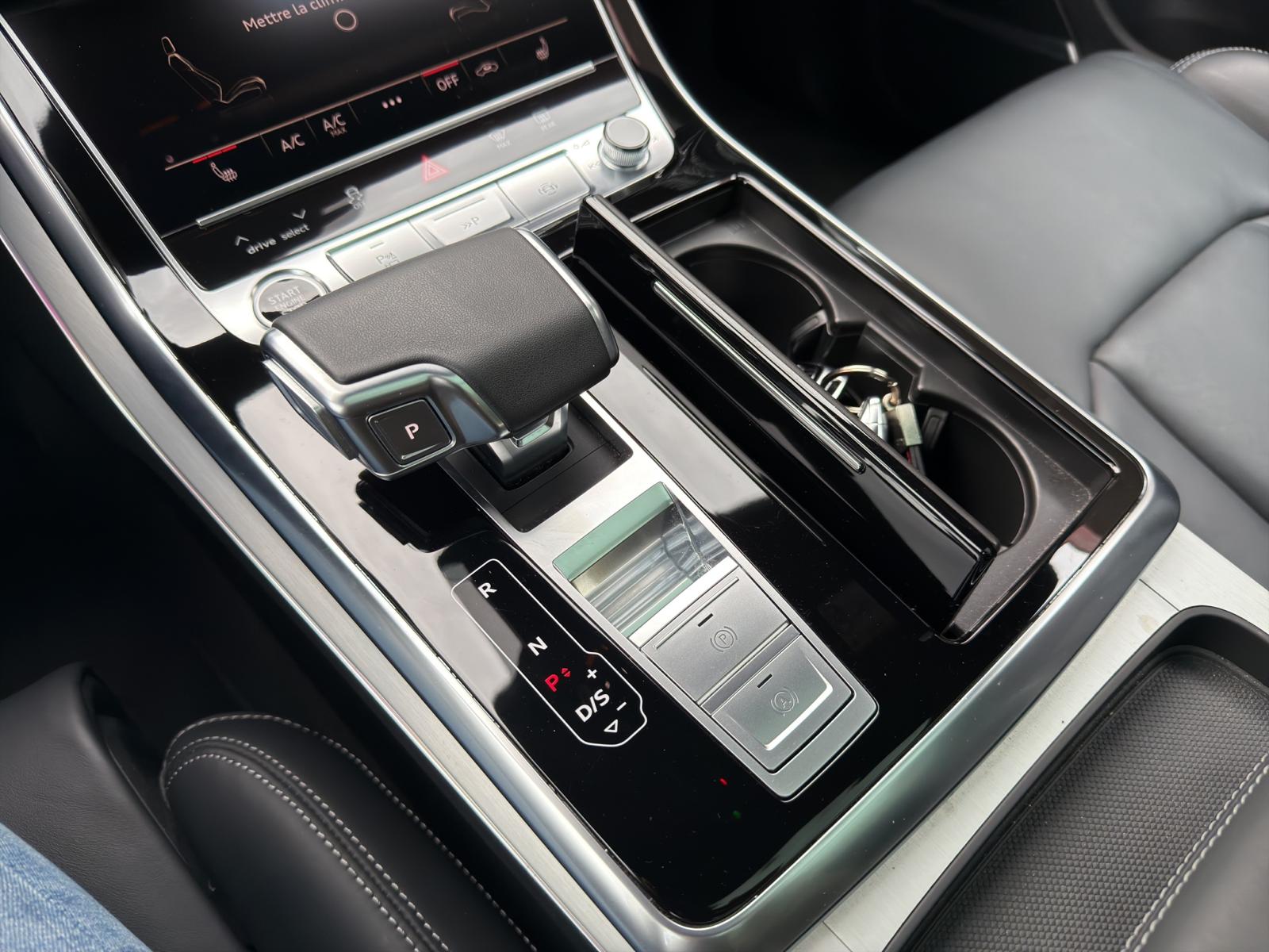 AUDI Q8 55 TFSI e quattro PHEV tiptronic-image-23