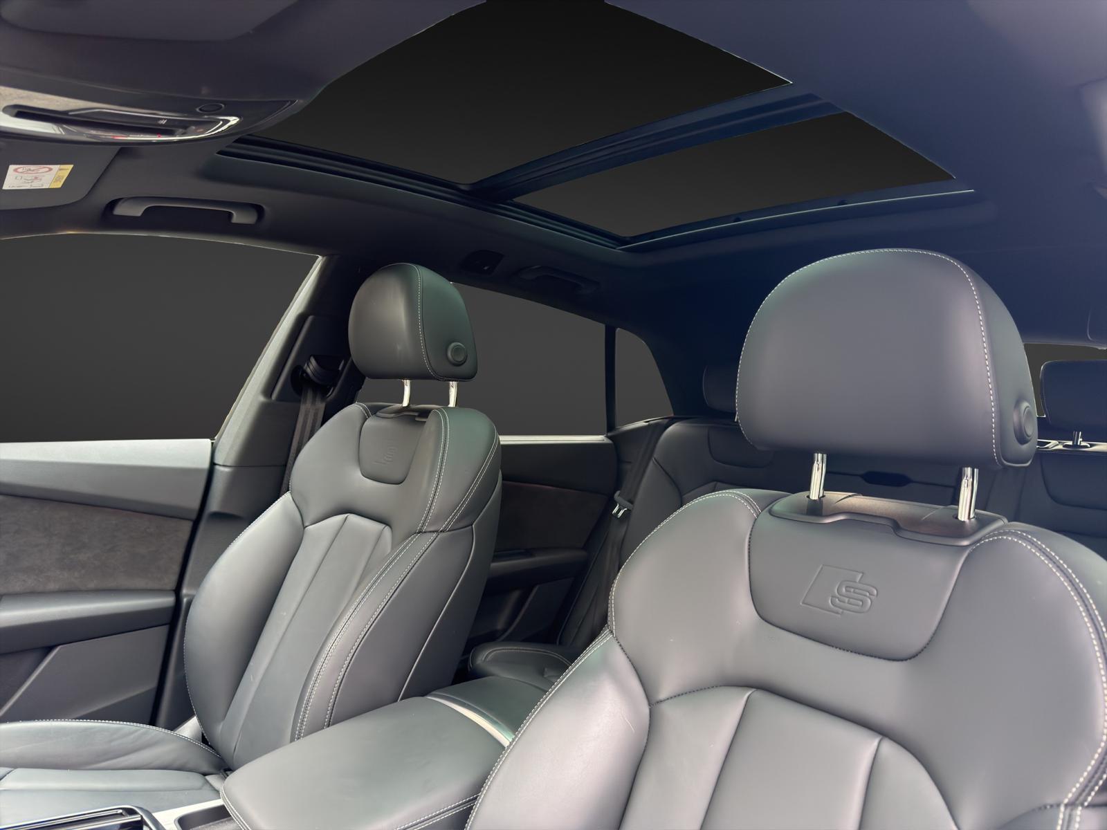 AUDI Q8 55 TFSI e quattro PHEV tiptronic-image-8