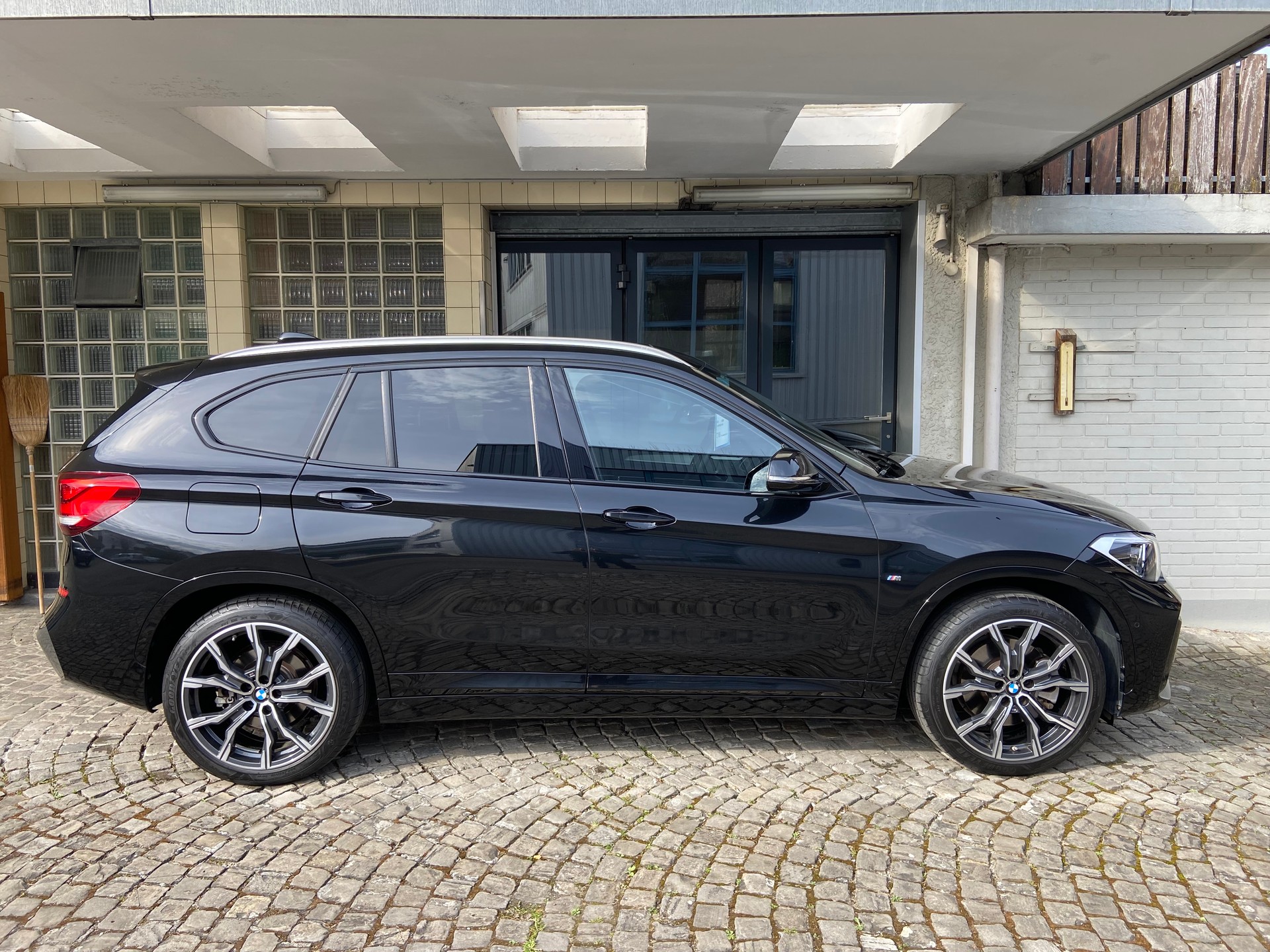 BMW X1 xDrive 25e M Sport Steptronic-image-2