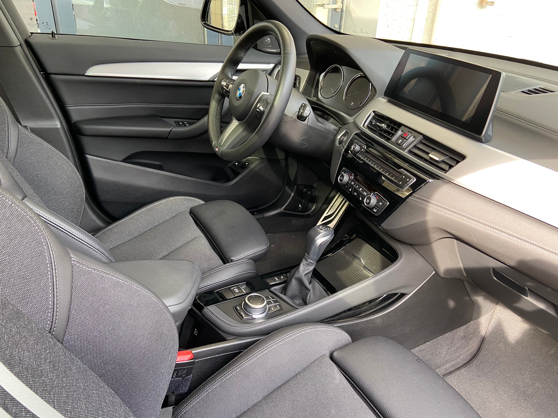 BMW X1 xDrive 25e M Sport Steptronic-image-7