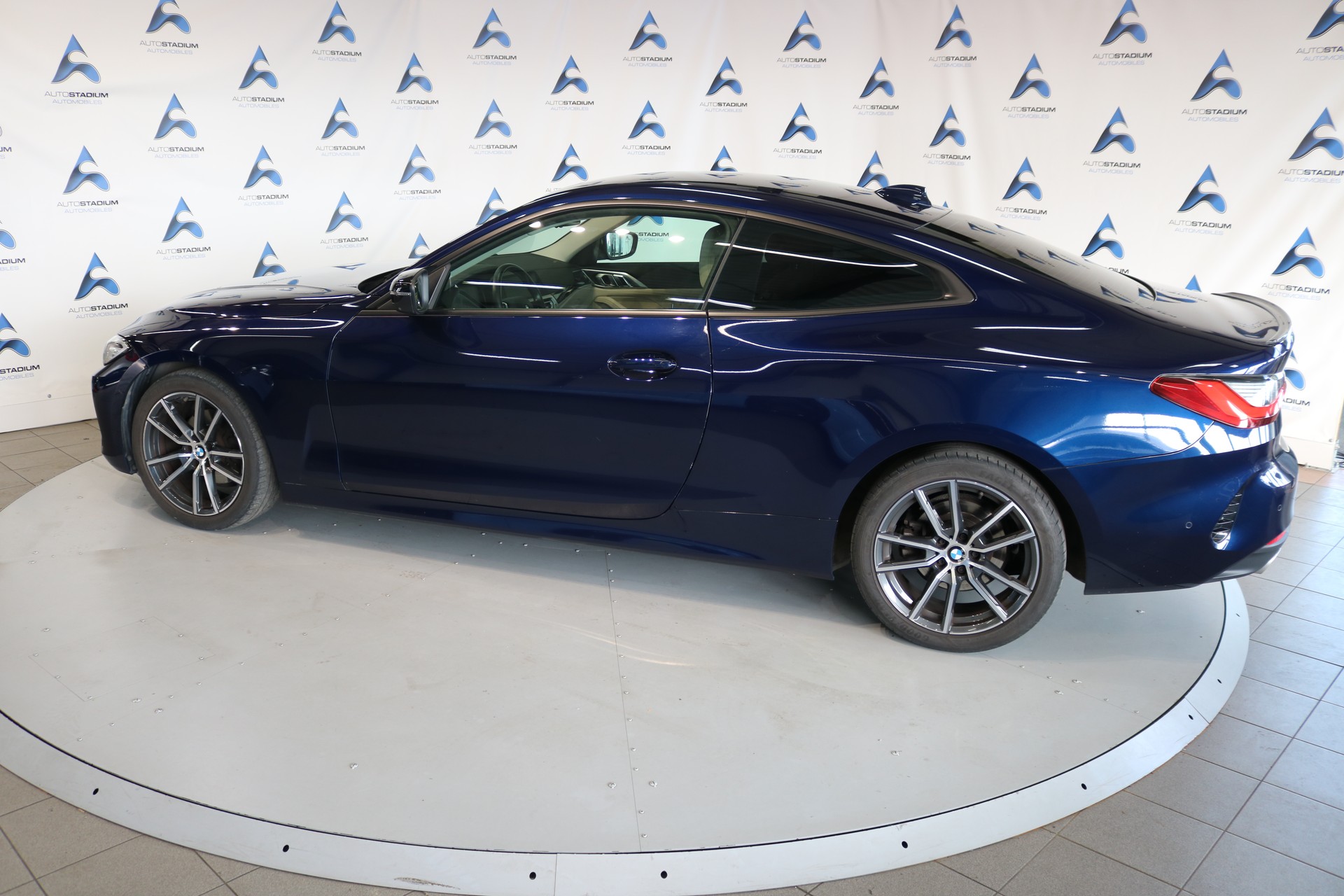 BMW 420i xDrive Coupé Steptronic-image-19