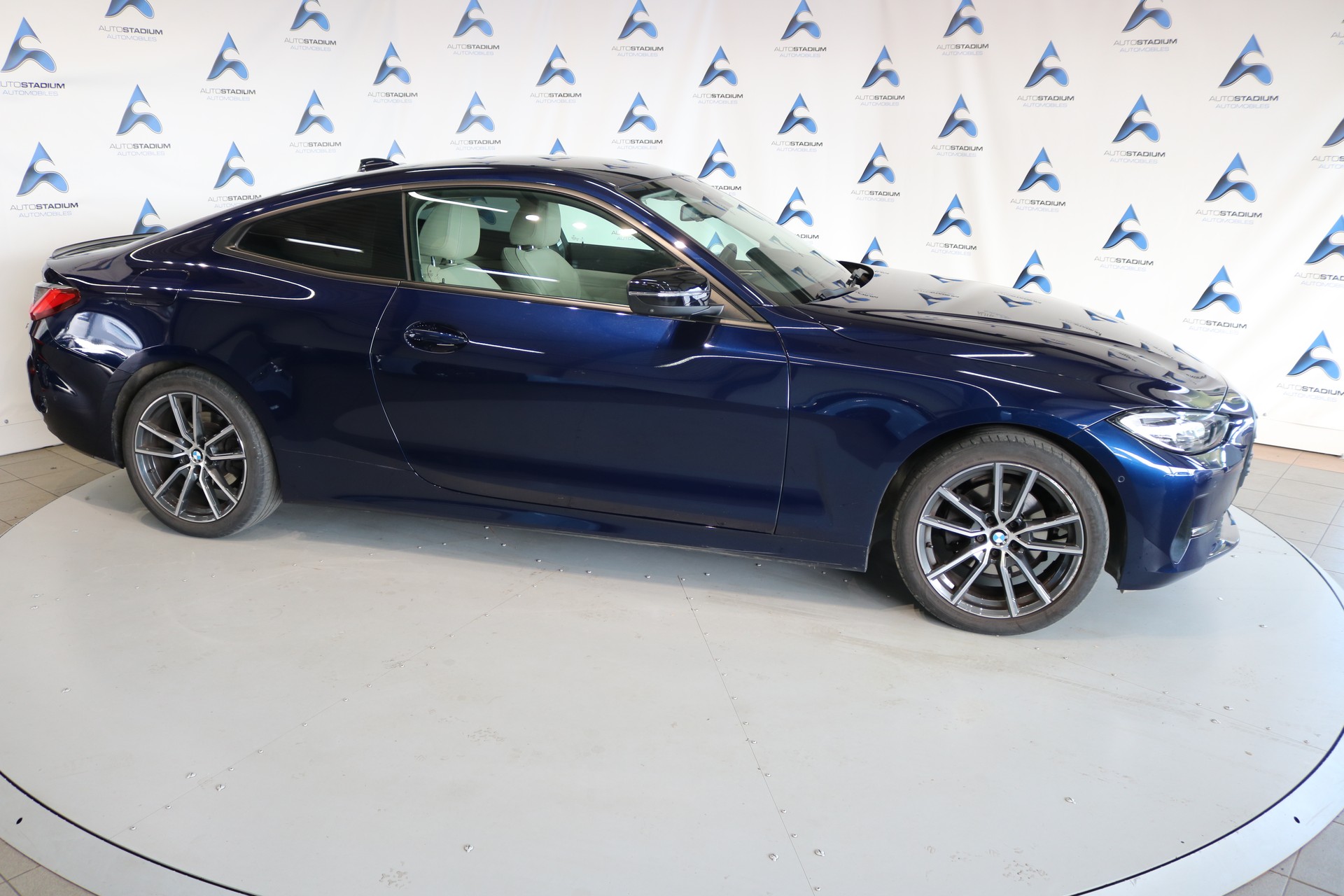 BMW 420i xDrive Coupé Steptronic-image-27