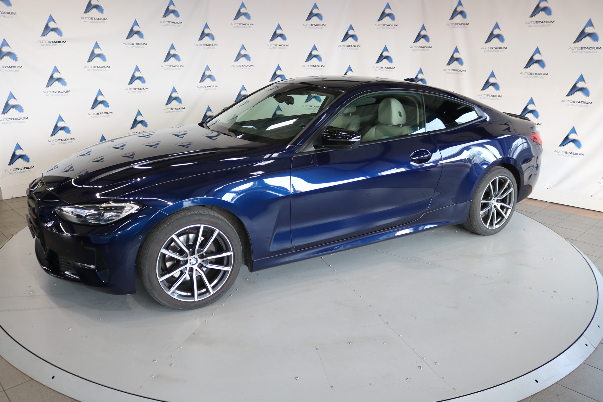 BMW 420i xDrive Coupé Steptronic-image-15