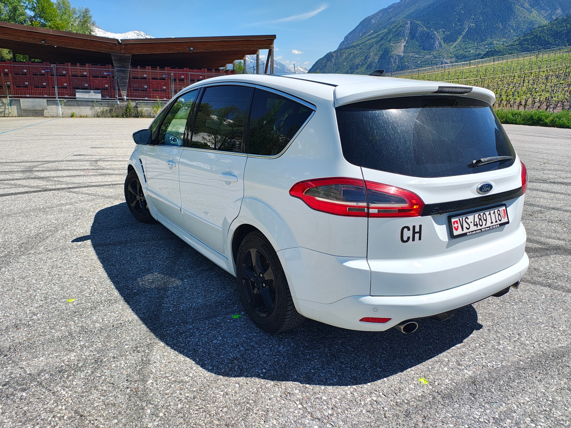 FORD S-Max 2.2 TDCi TitaniumS-image-3