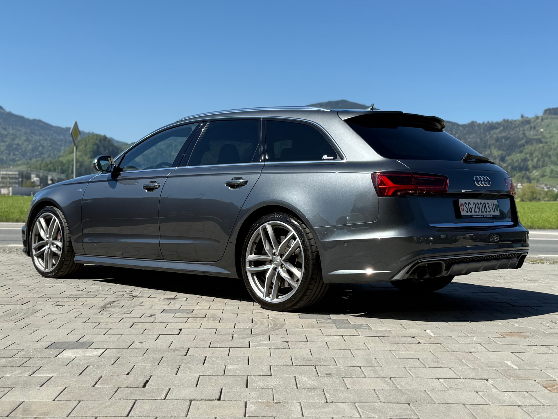 AUDI S6 Avant 4.0 TFSI V8 quattro S-tronic-image-9