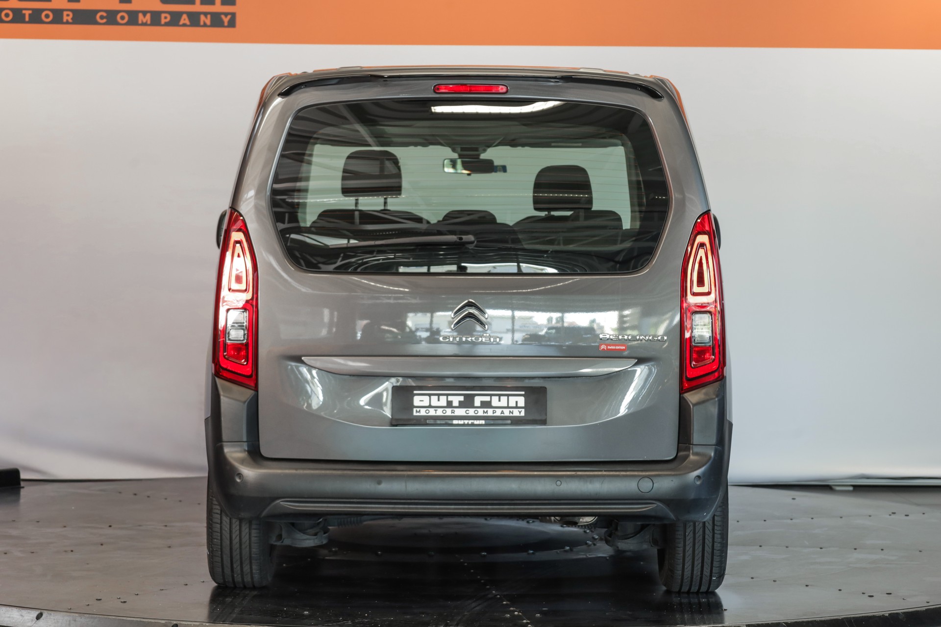 CITROEN Berlingo 1.2i PureTech Swiss Edition EAT8-showroom-element-2
