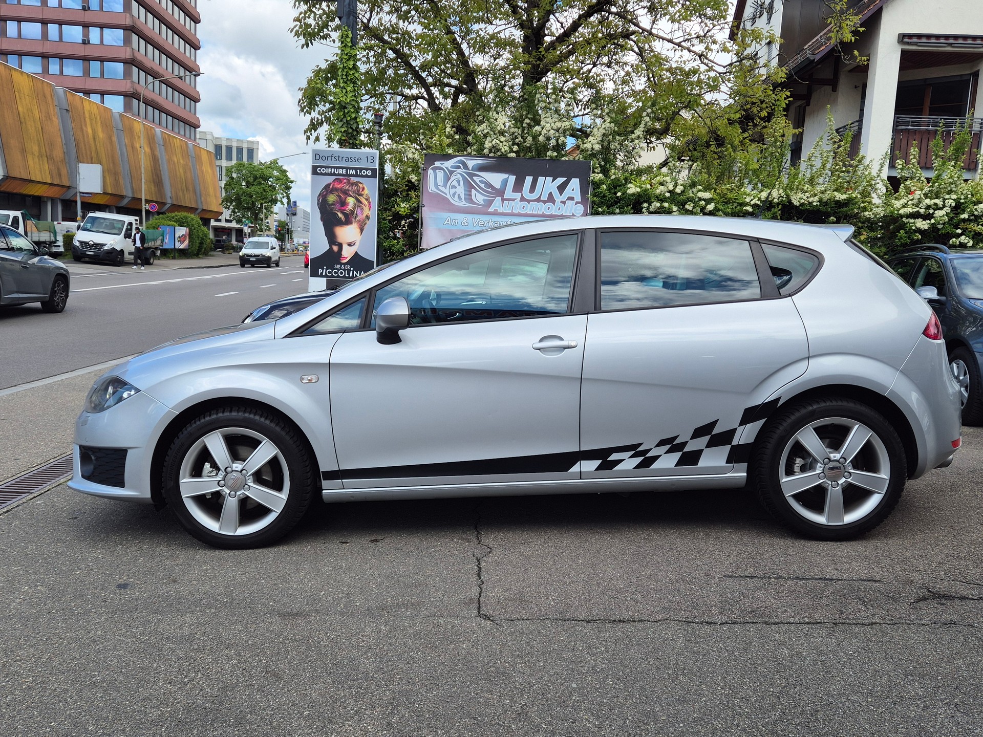 SEAT Leon 1.8 TSI Style DSG-showroom-element-1