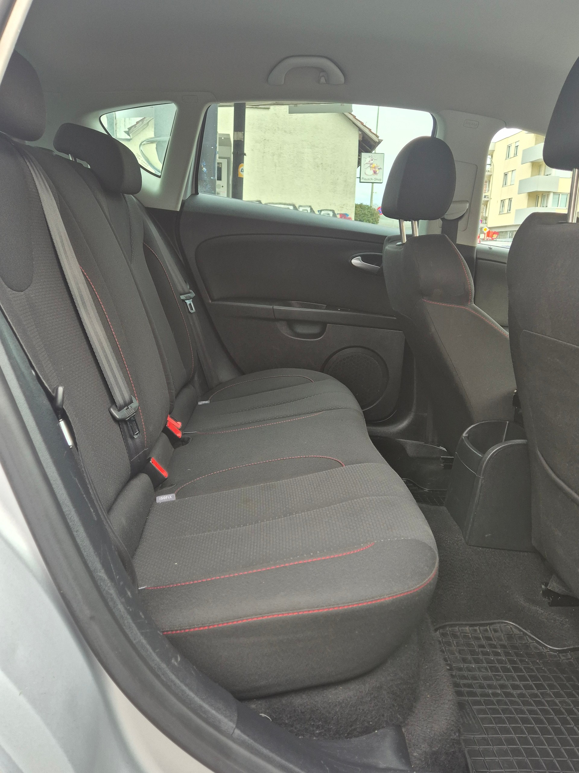 SEAT Leon 1.8 TSI Style DSG-image-8
