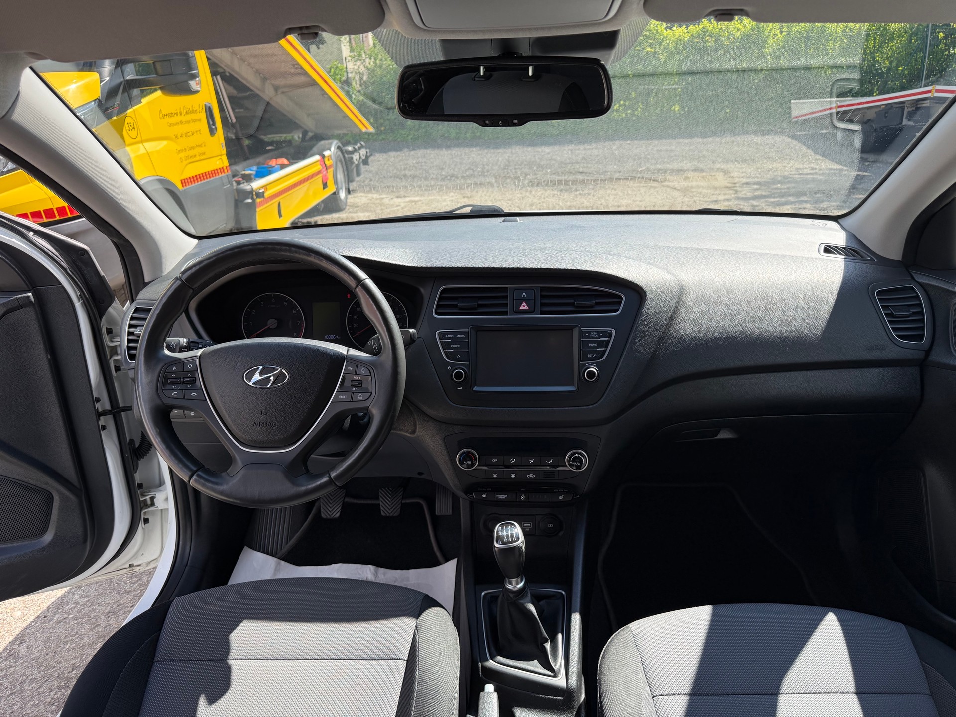 HYUNDAI i20 1.0 T-GDi Amplia ( Visite du jour-Garantie-Service à jour )-image-11