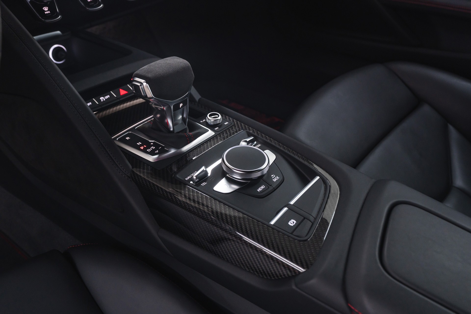 AUDI R8 Coupé GT RWD S-Tronic-image-19