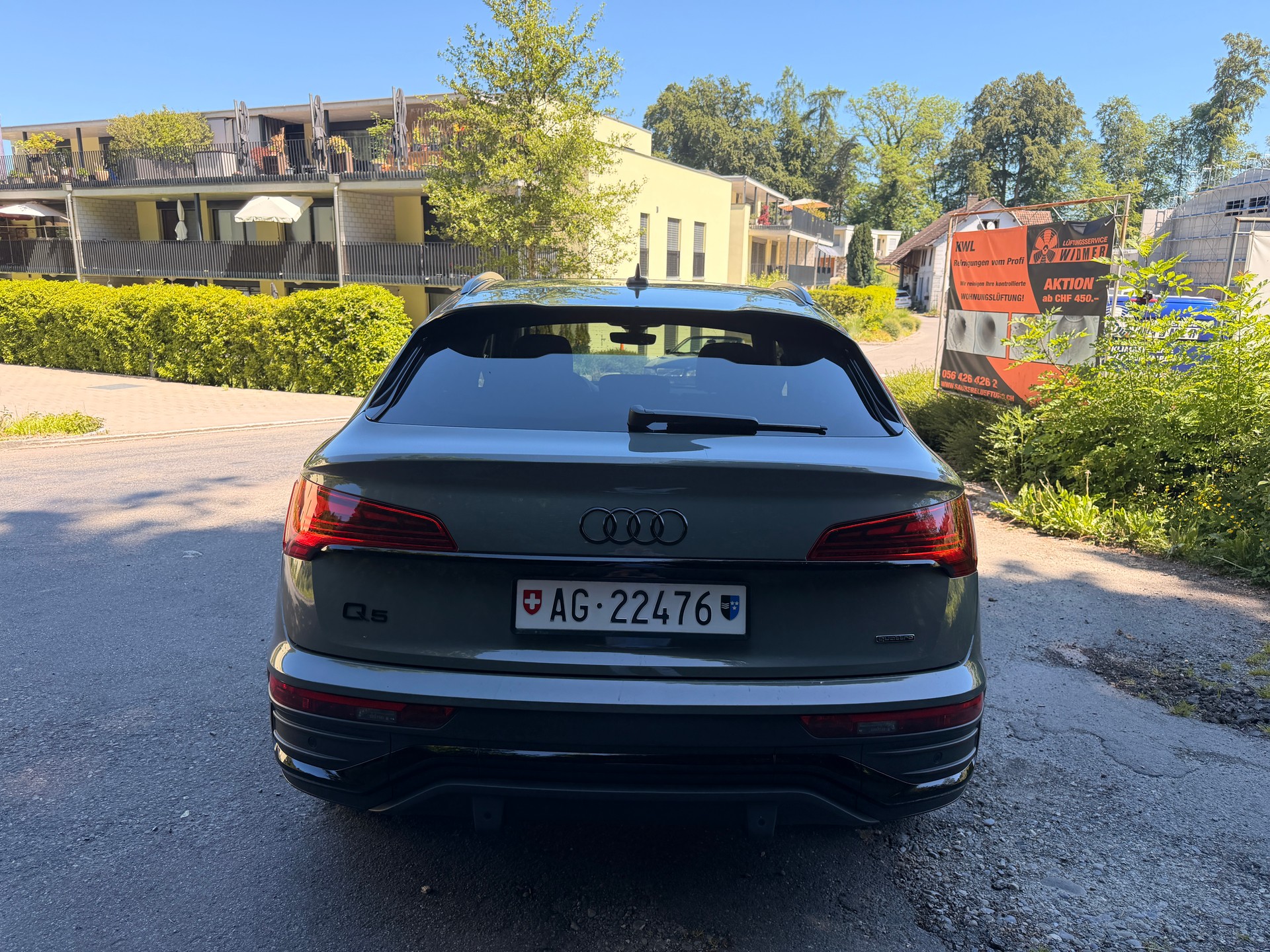 AUDI Q5 Sportback 40 TDI Blackedition quattro S-tronic-image-4