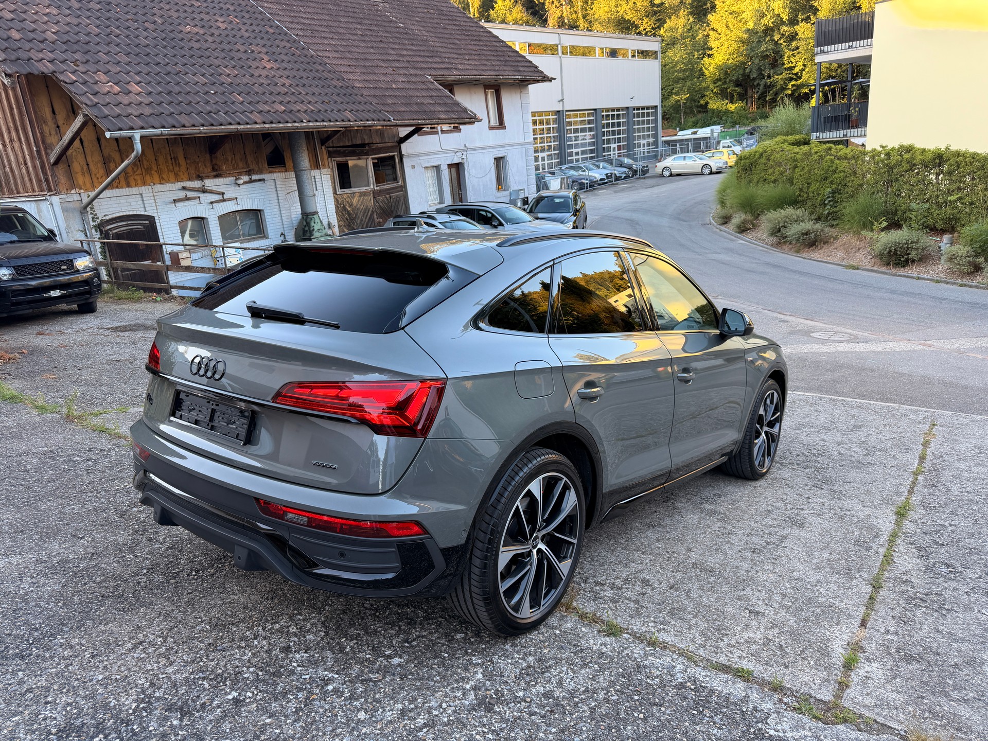 AUDI Q5 Sportback 40 TDI Blackedition quattro S-tronic-showroom-element-3