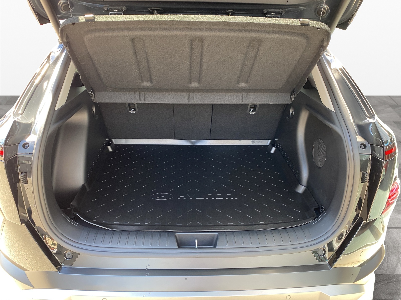 HYUNDAI Kona 1.6 GDi Hybrid Vertex Swiss Edition-image-15